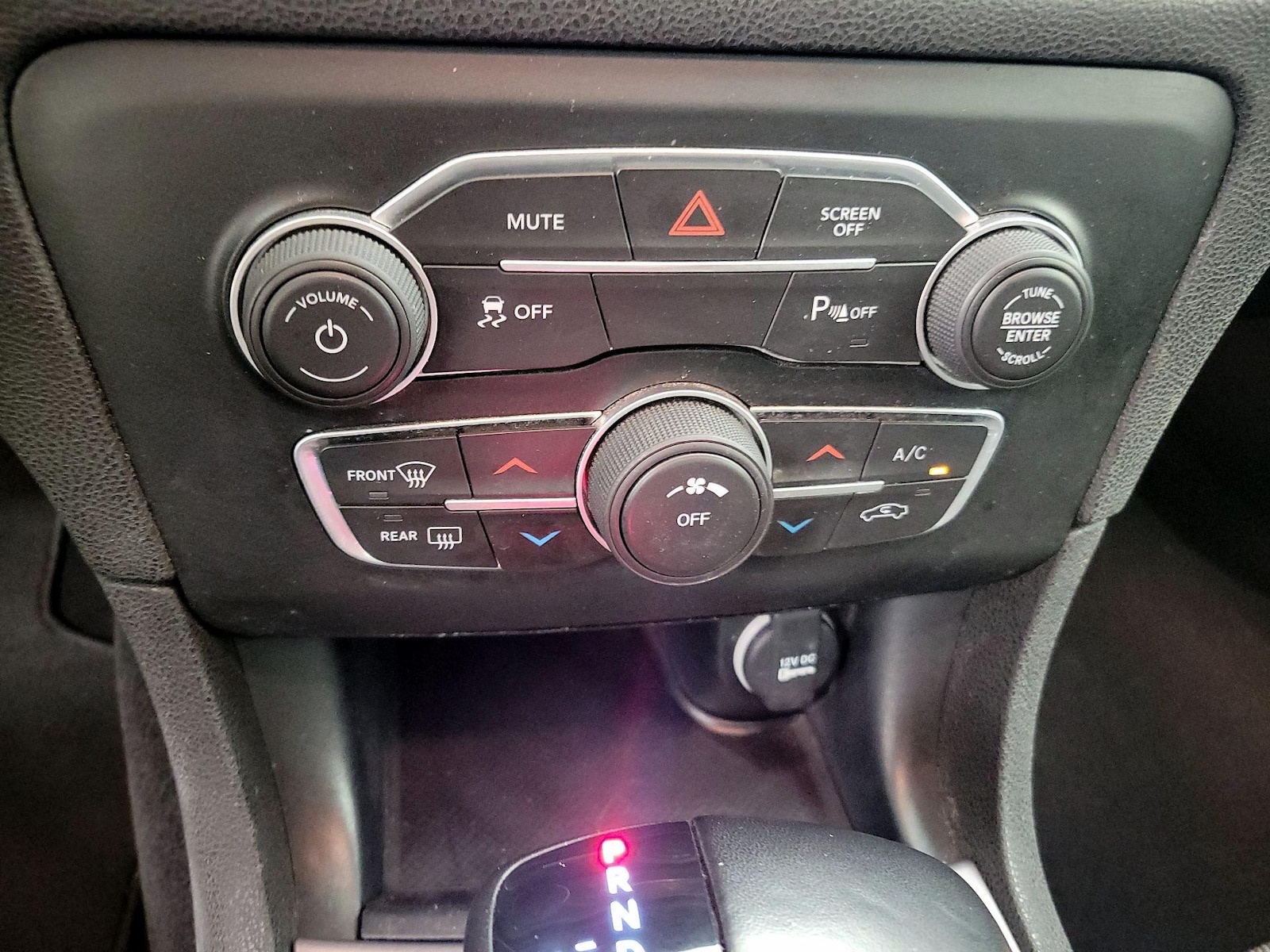 2022 Dodge Charger SXT - Photo 17