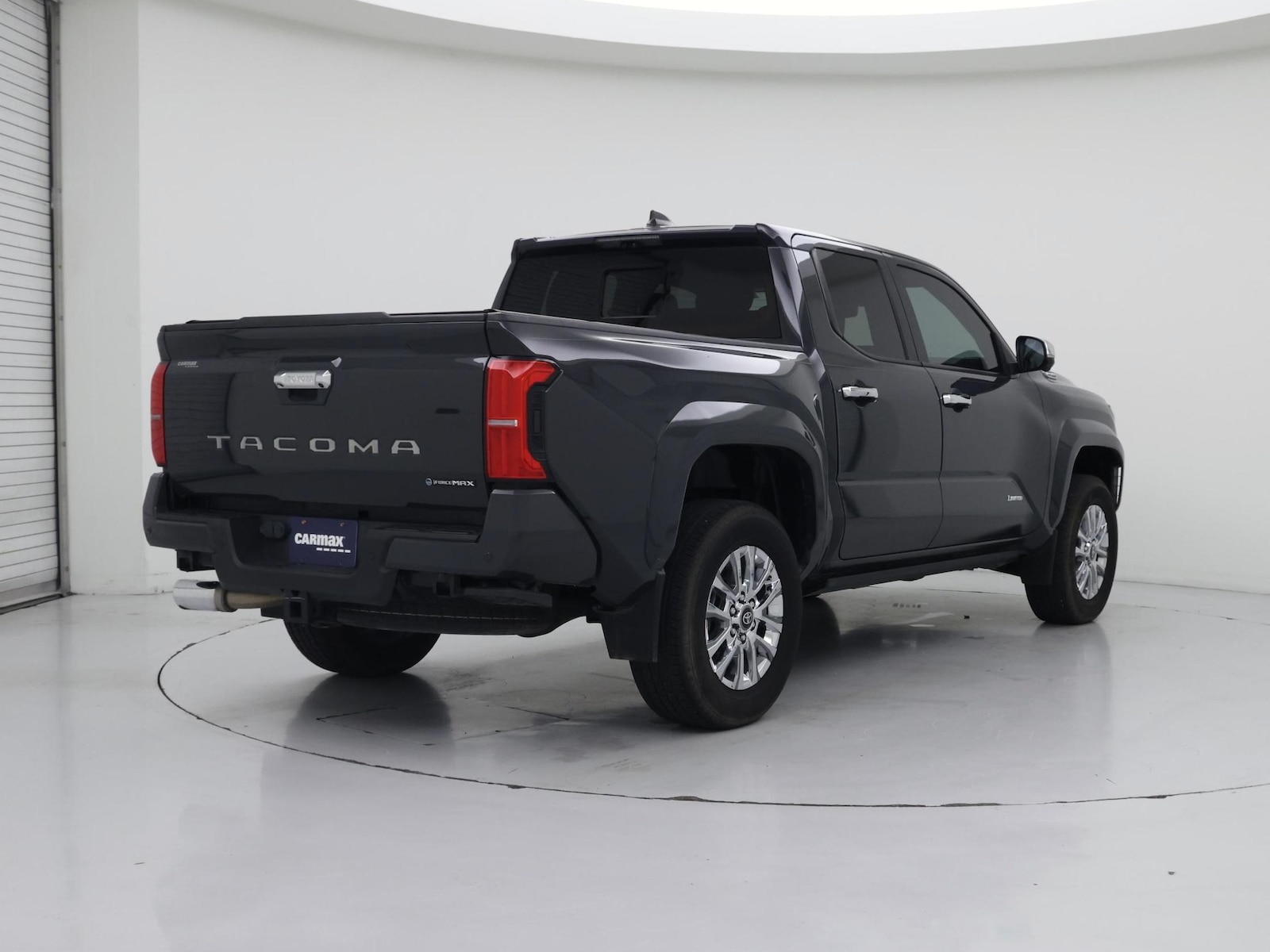 2024 Toyota Tacoma Limited - Photo 9