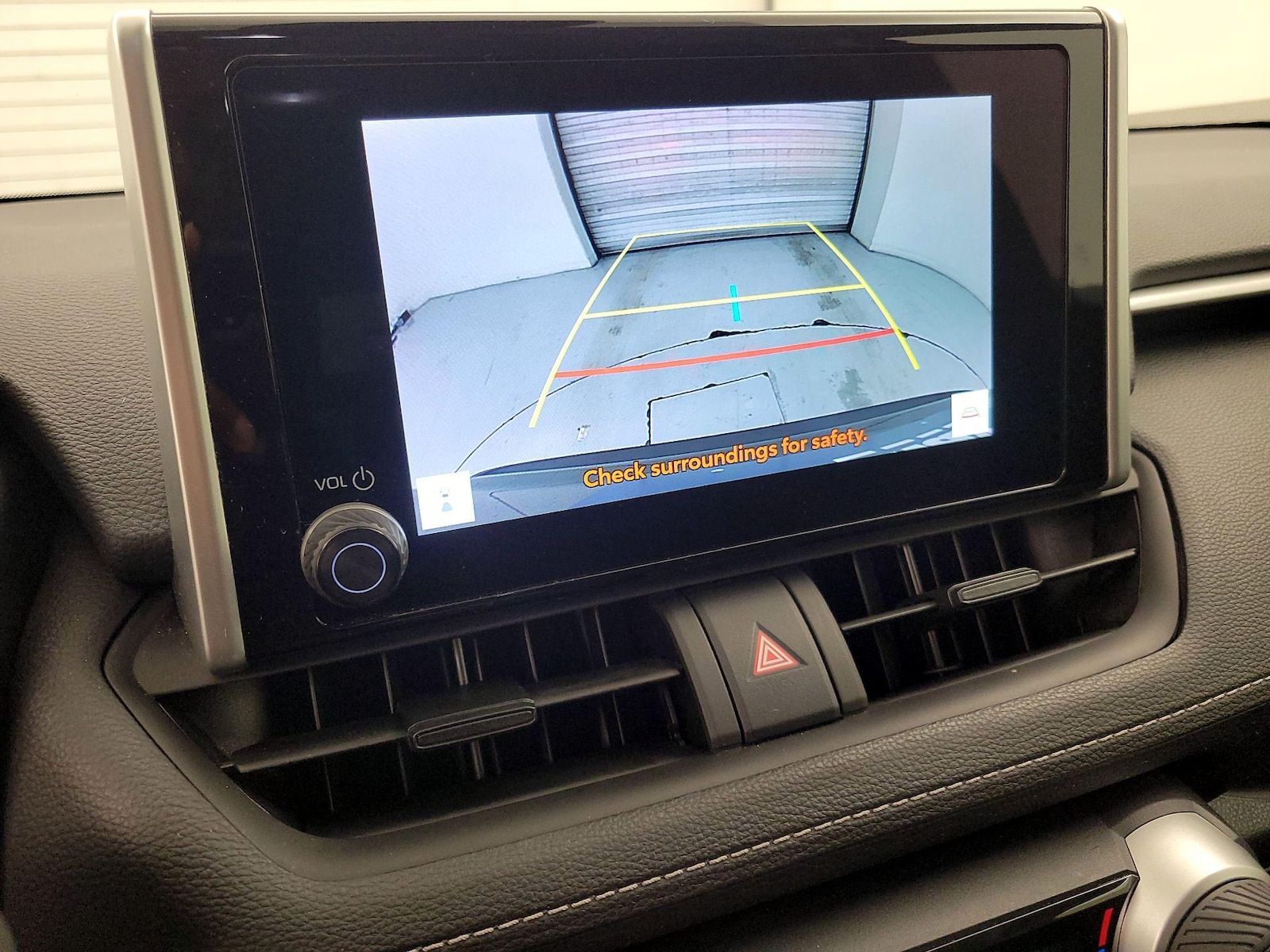 2025 Toyota RAV4 LE - Photo 15