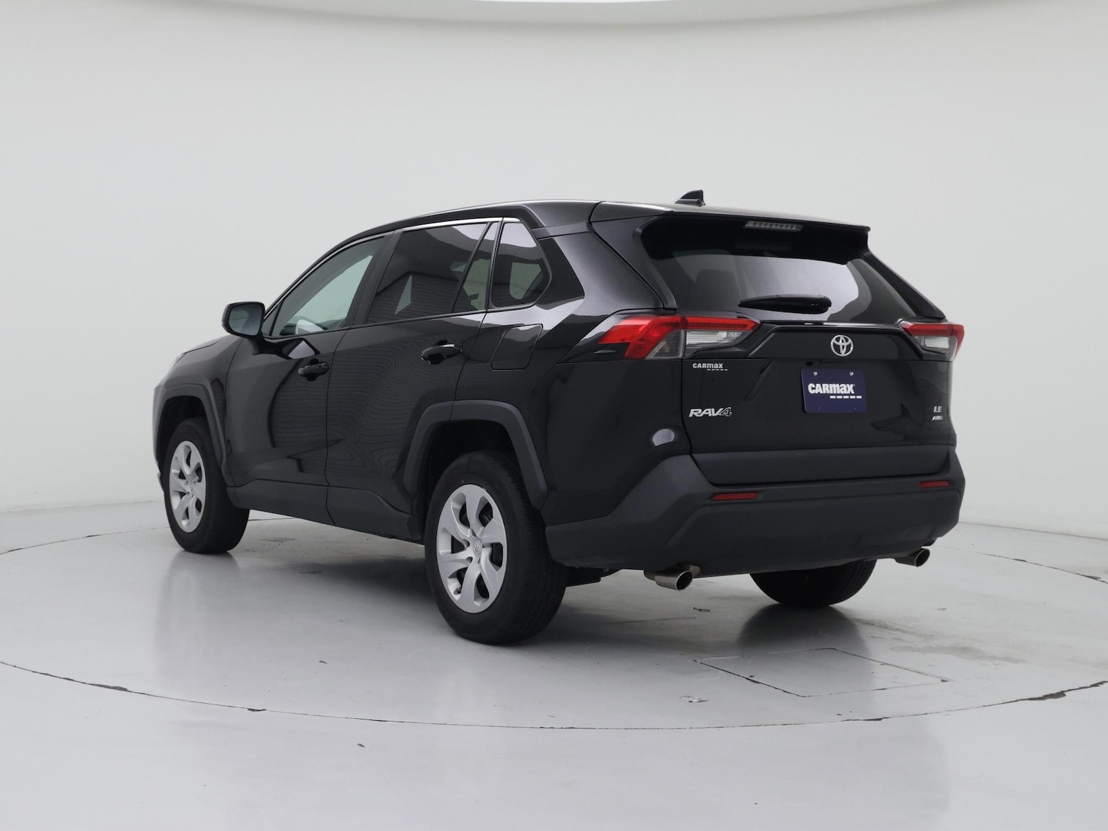 2025 Toyota RAV4 LE - Photo 3