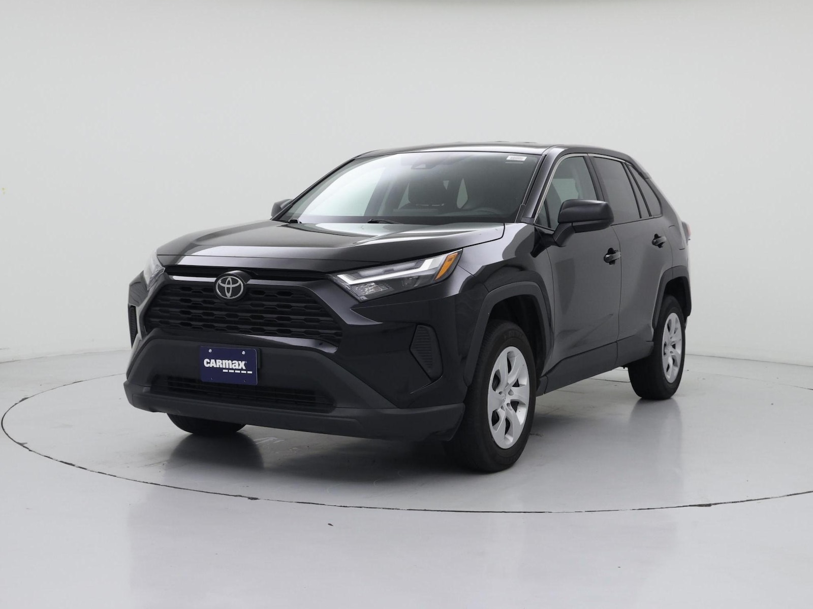 2025 Toyota RAV4 LE - Photo 5