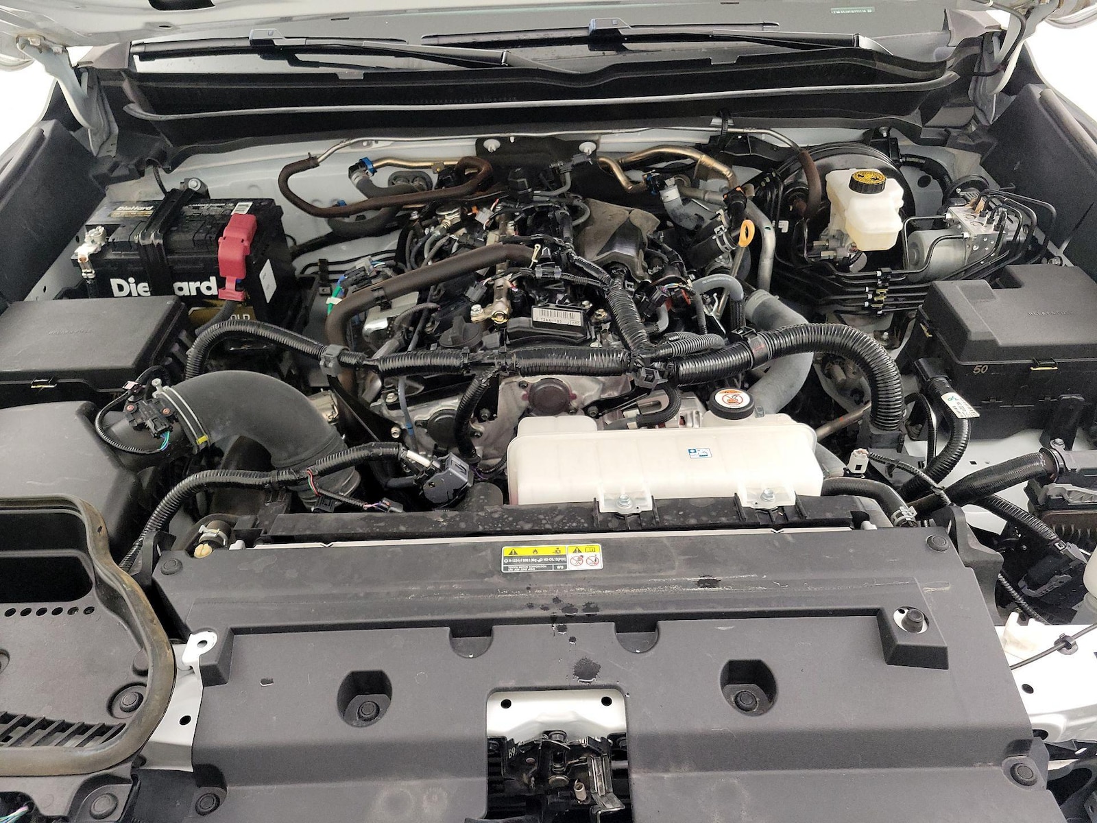 2025 Toyota Tacoma SR5 - Photo 22
