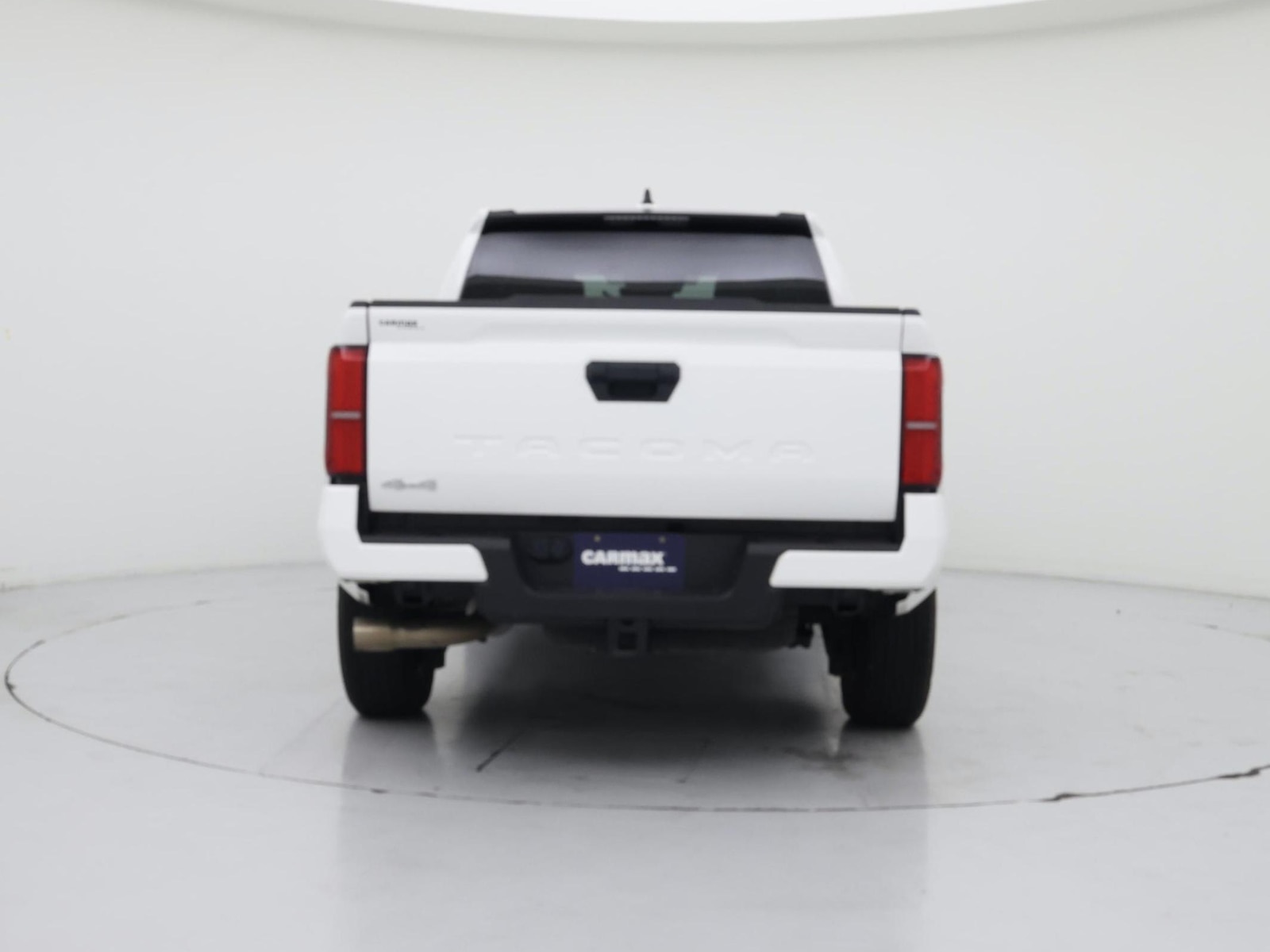2025 Toyota Tacoma SR5 - Photo 7