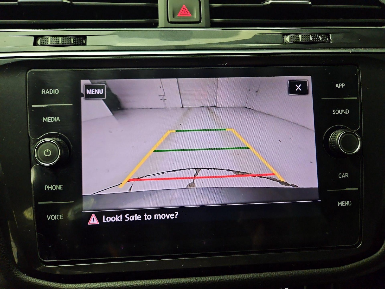 2019 Volkswagen Tiguan SE - Photo 14