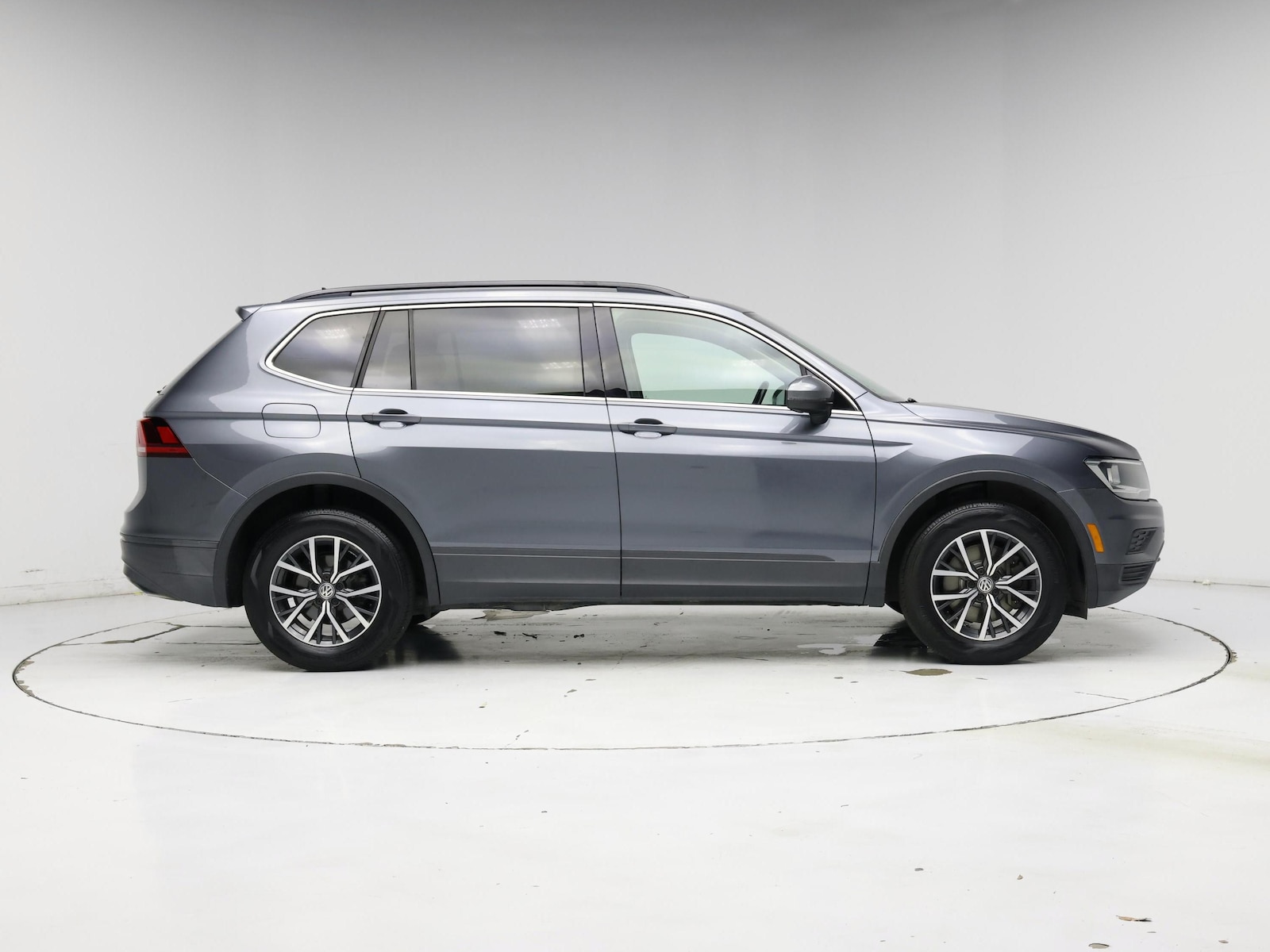 2019 Volkswagen Tiguan SE - Photo 8