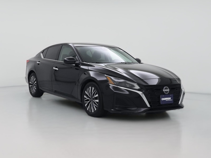 2023 Nissan Altima SV