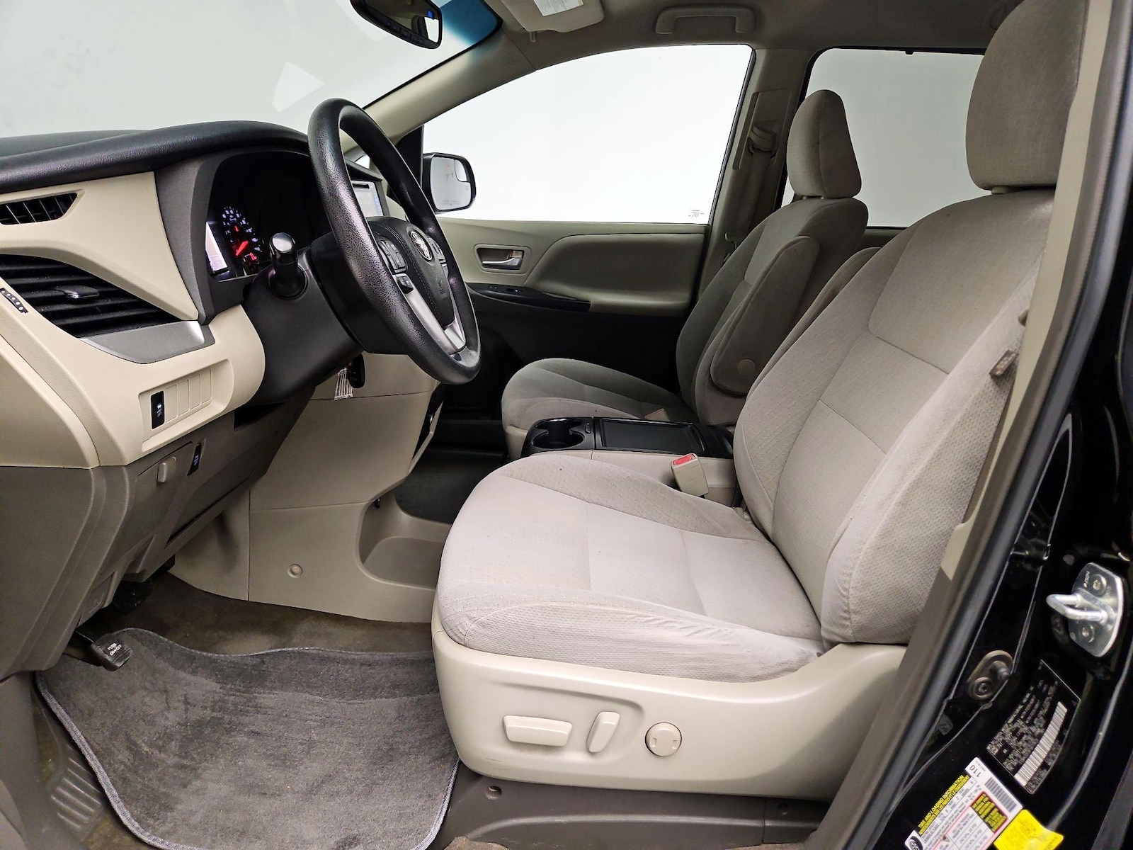 Power Seat(s) & Side Airbags