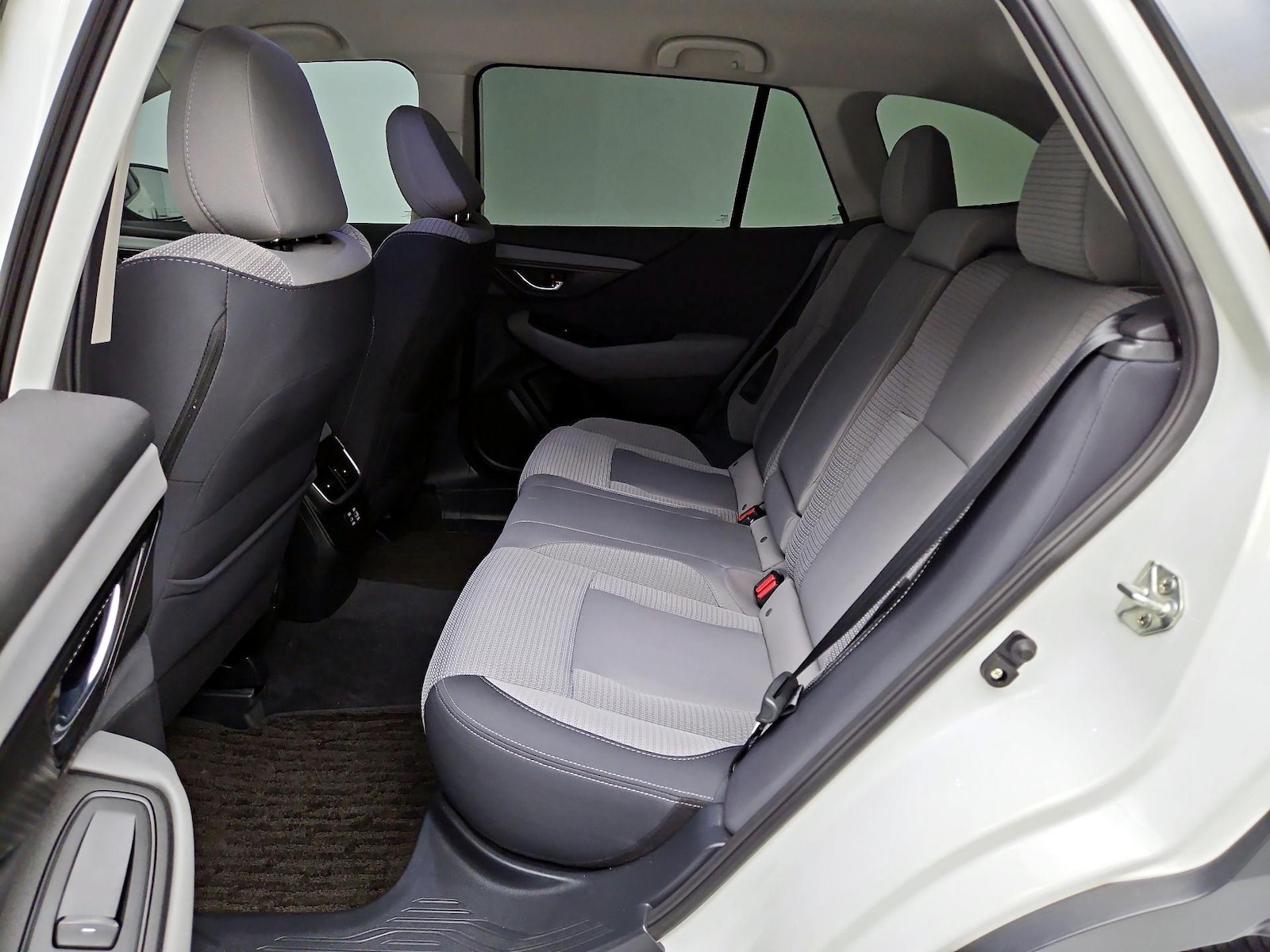 2023 Subaru Outback Premium - Photo 20