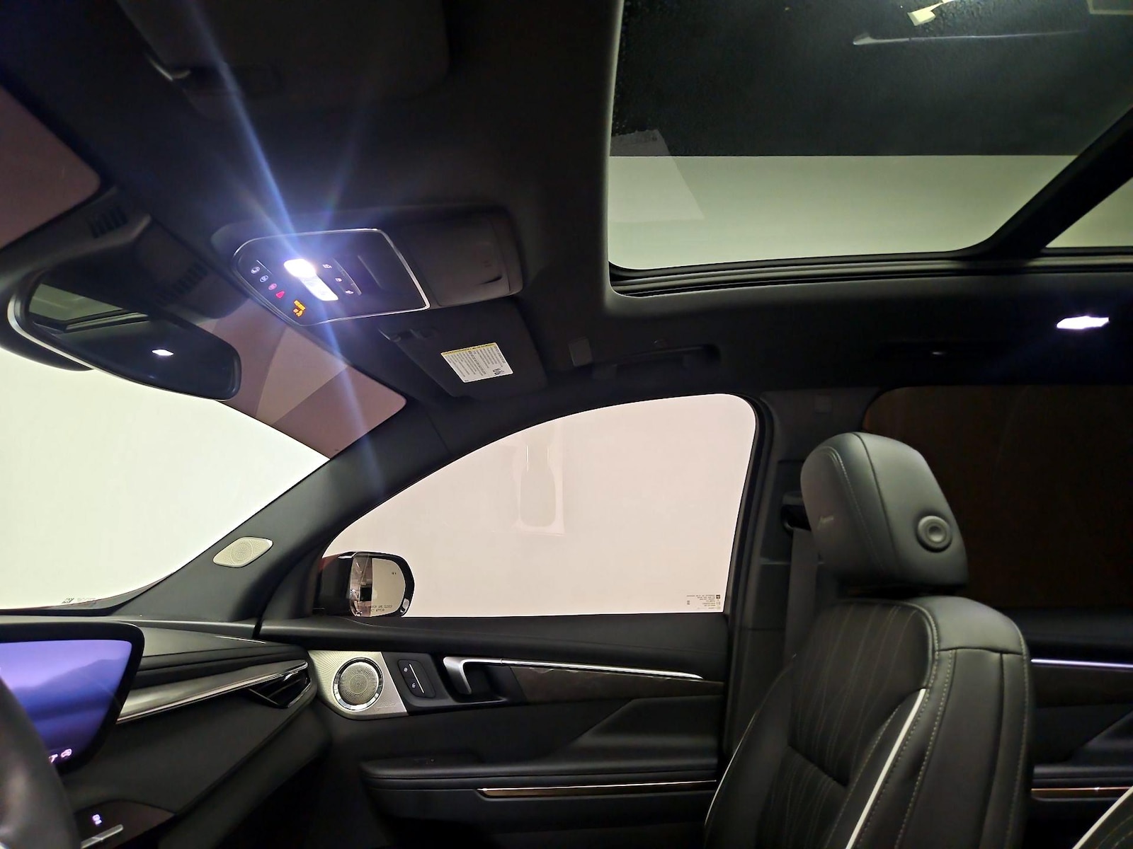 2025 Buick Enclave Avenir - Photo 20
