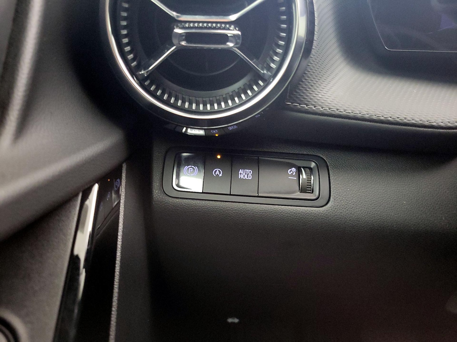 2026 Chevrolet Equinox LT - Photo 14