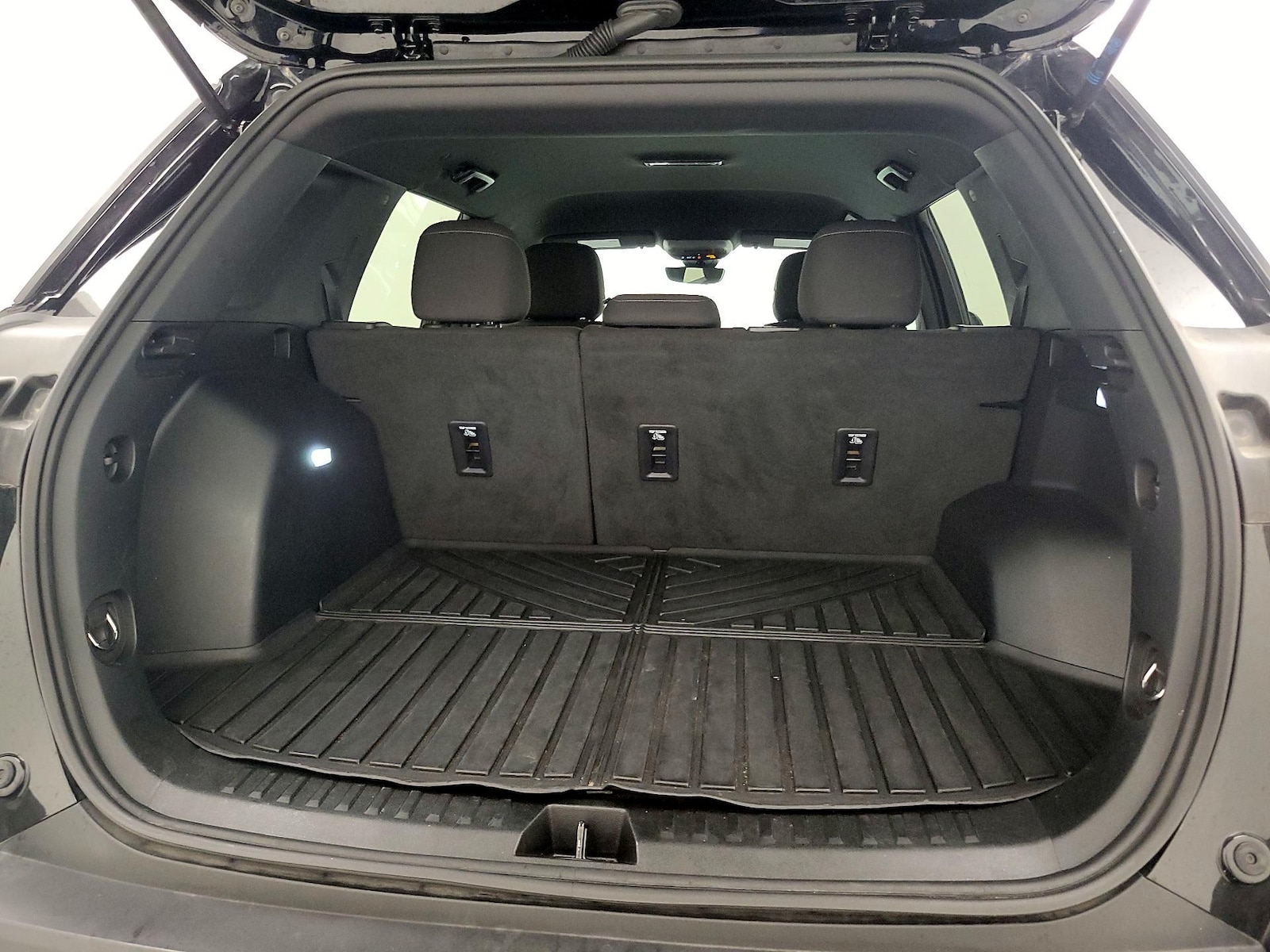 2026 Chevrolet Equinox LT - Photo 22