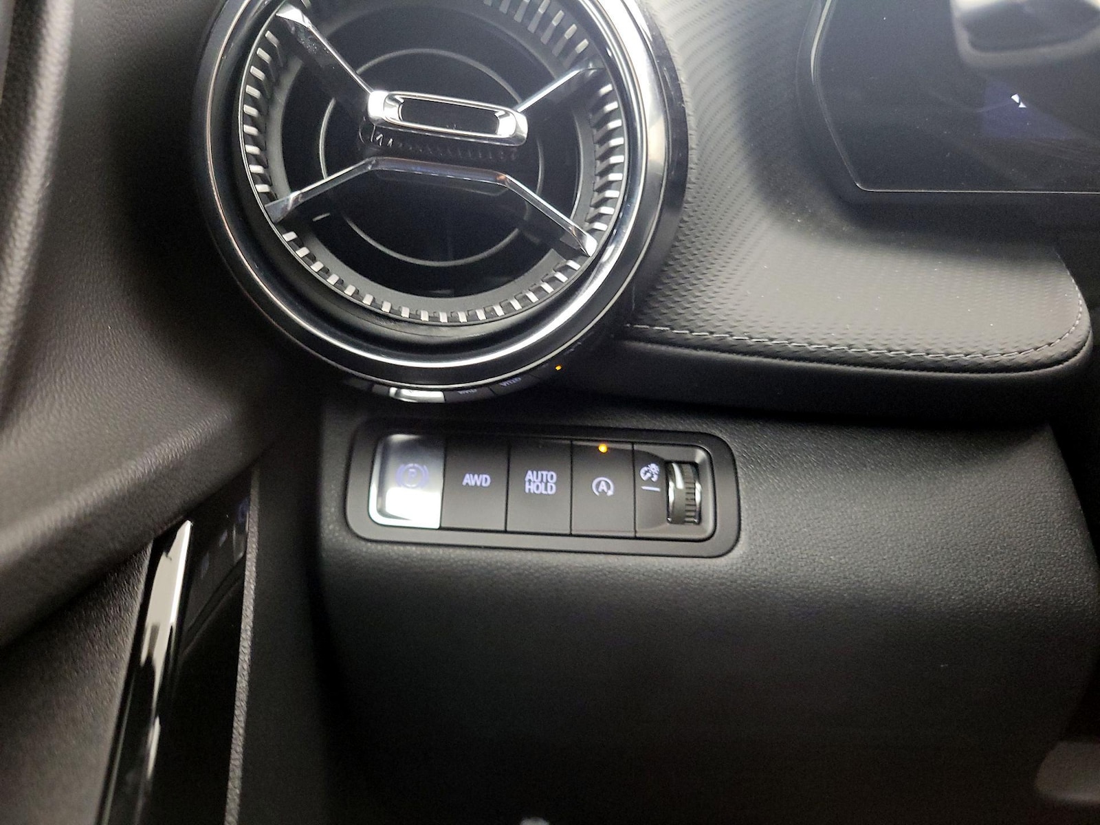 2026 Chevrolet Equinox LT - Photo 14