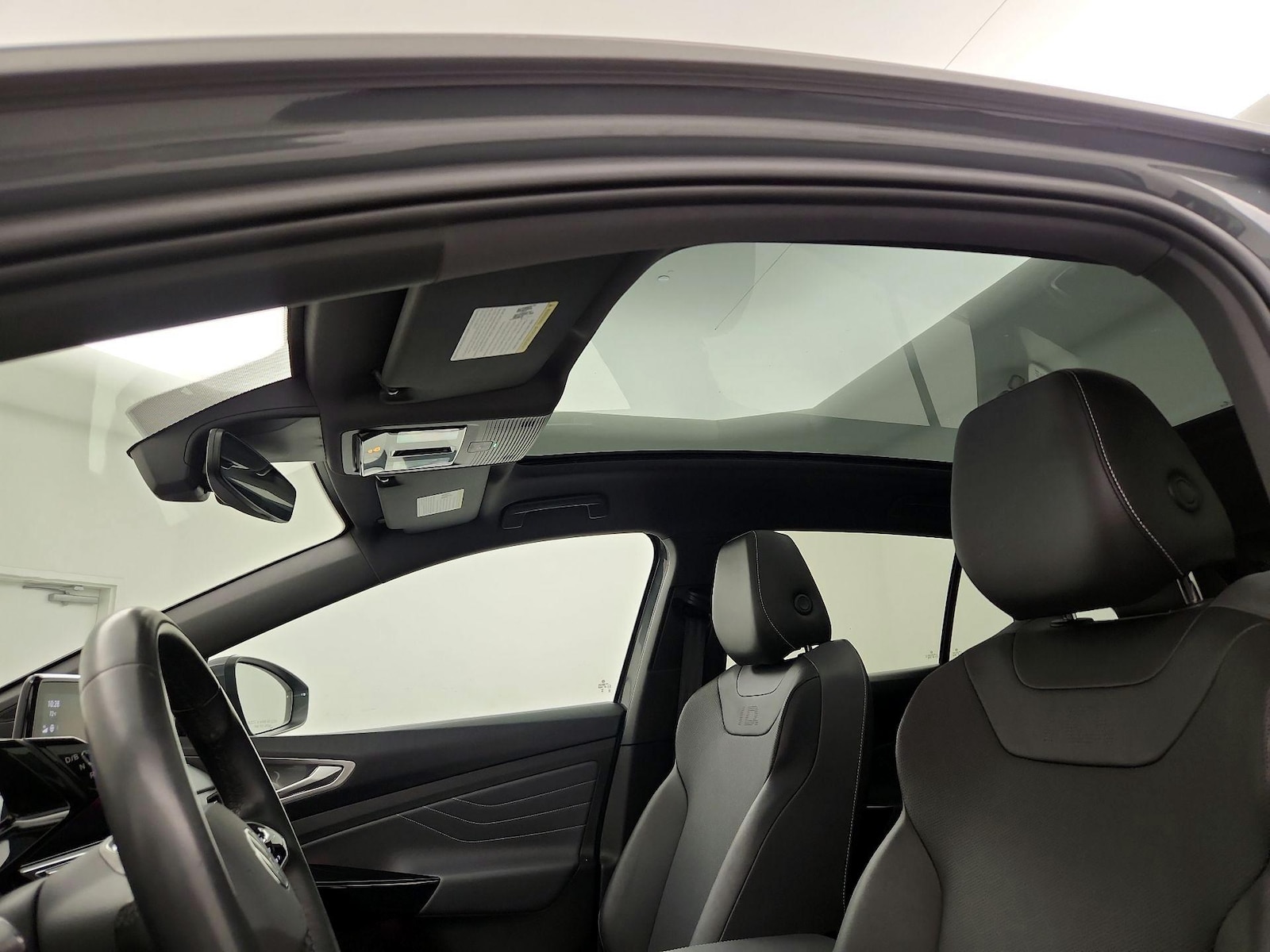 Skylight(s) & Overhead Airbags