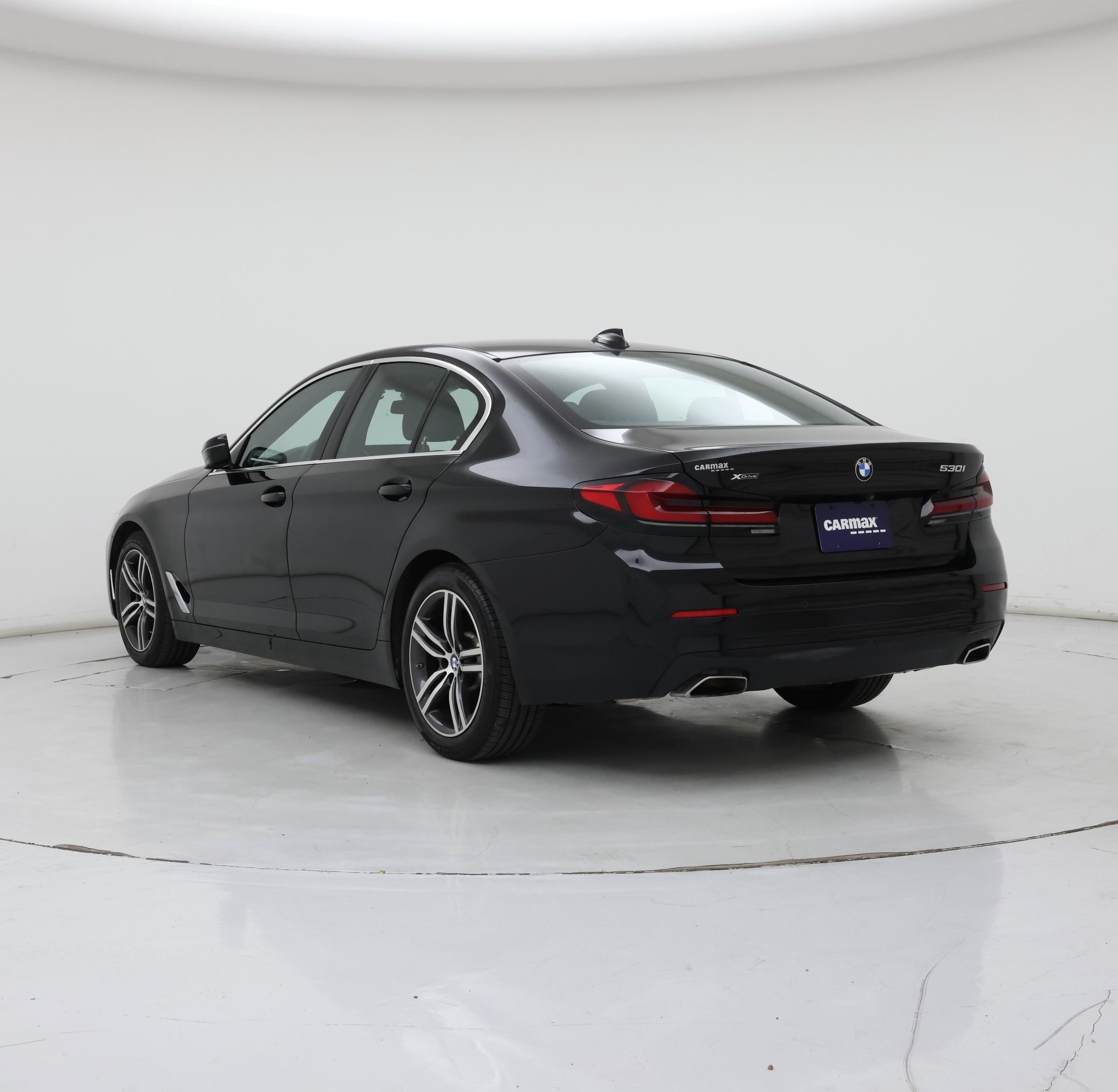 Thumbnail: 2023 BMW 5 Series - 2