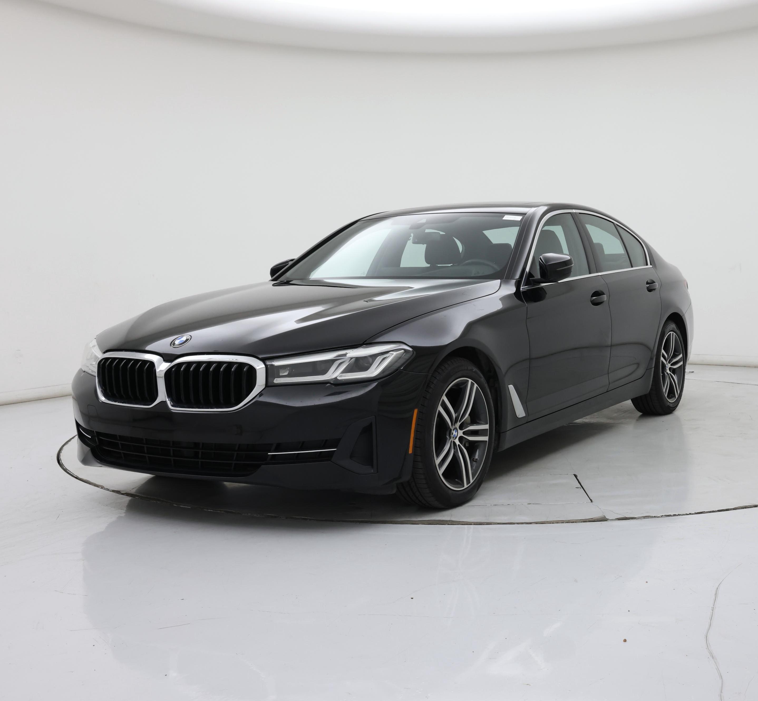 Thumbnail: 2023 BMW 5 Series - 4