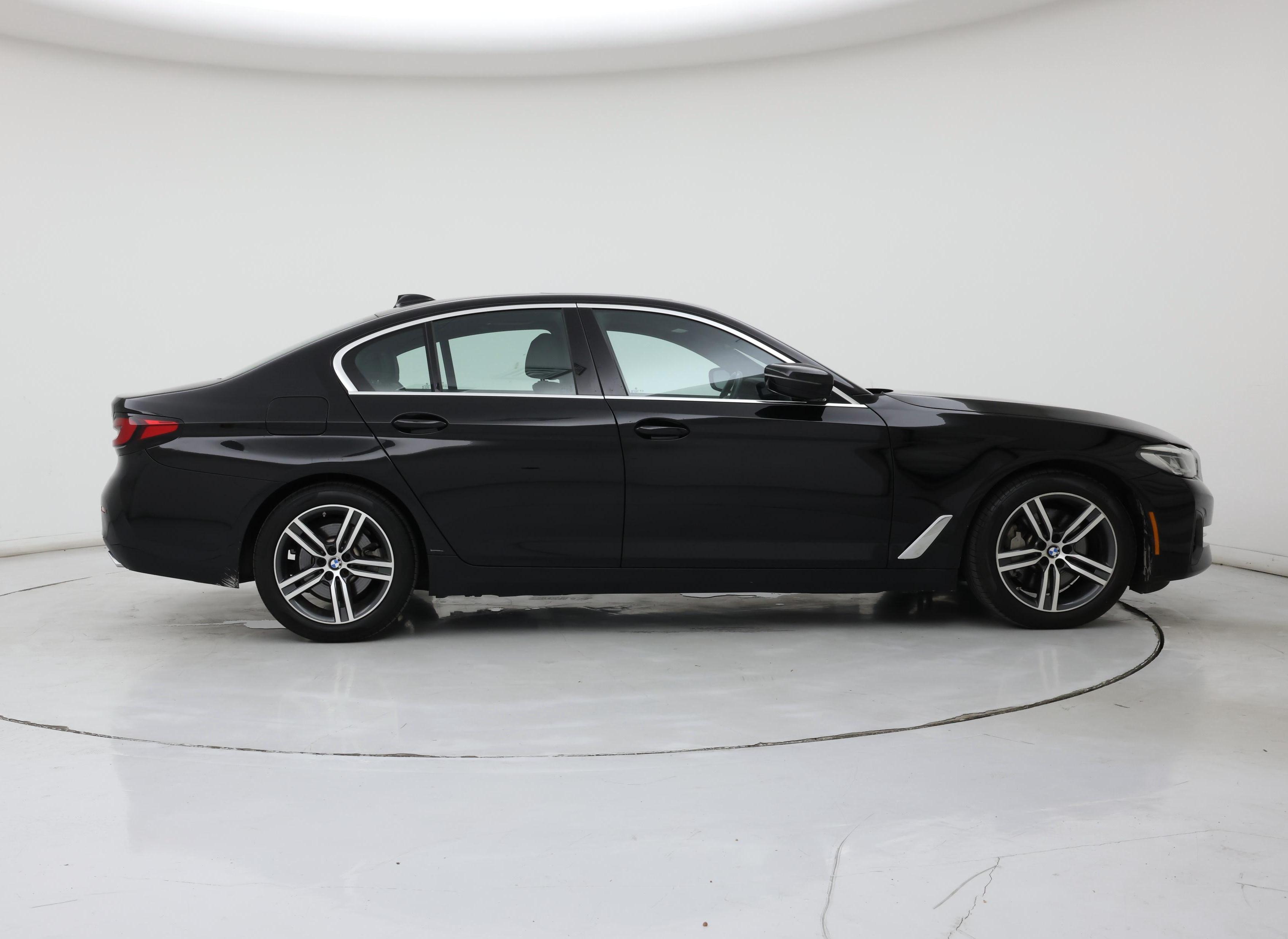 Thumbnail: 2023 BMW 5 Series - 7