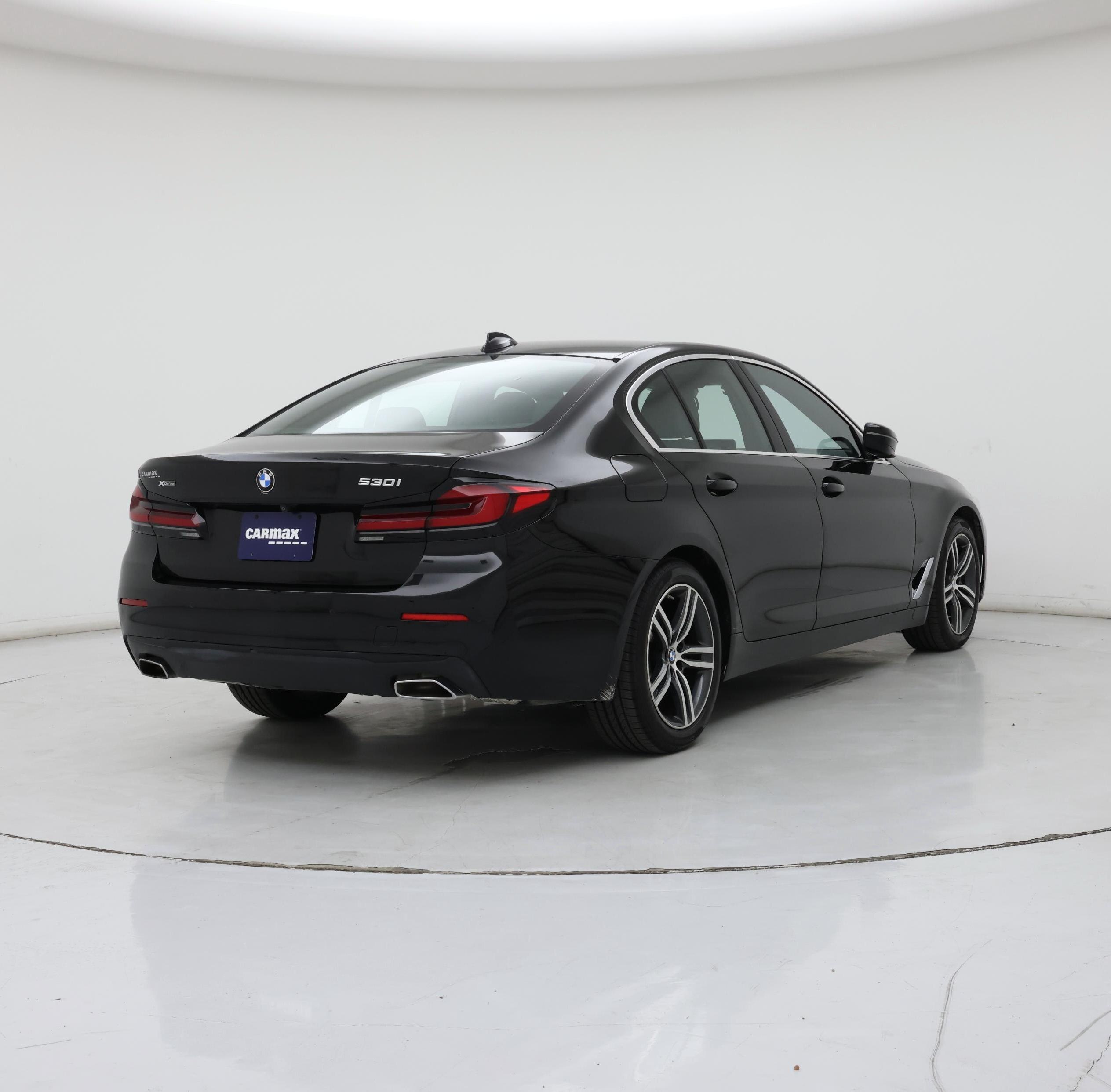 Thumbnail: 2023 BMW 5 Series - 8