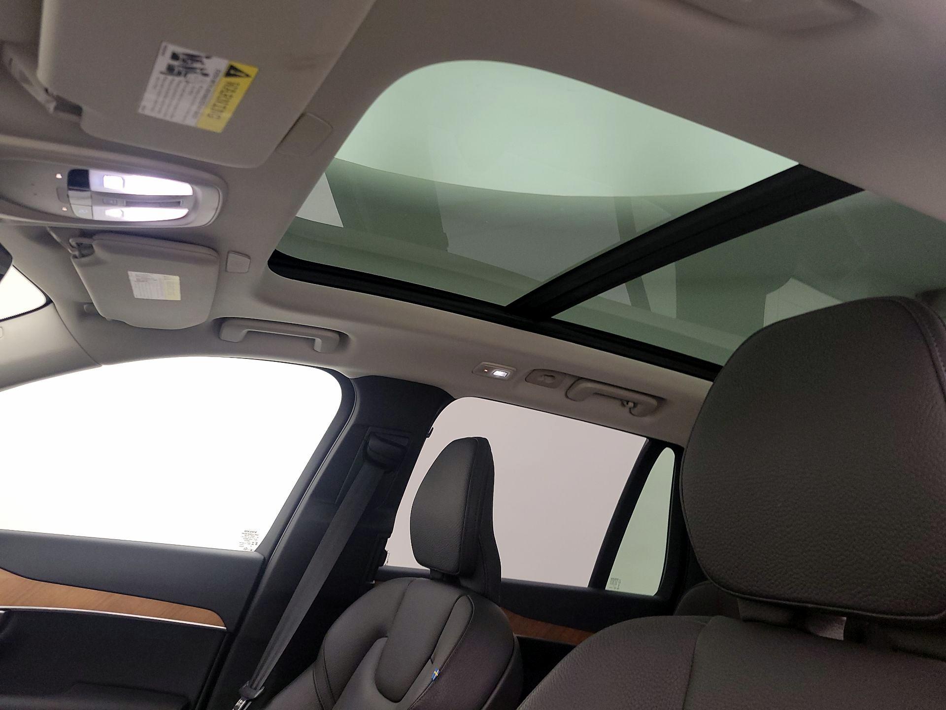 Thumbnail: 2024 Volvo XC90 - 19