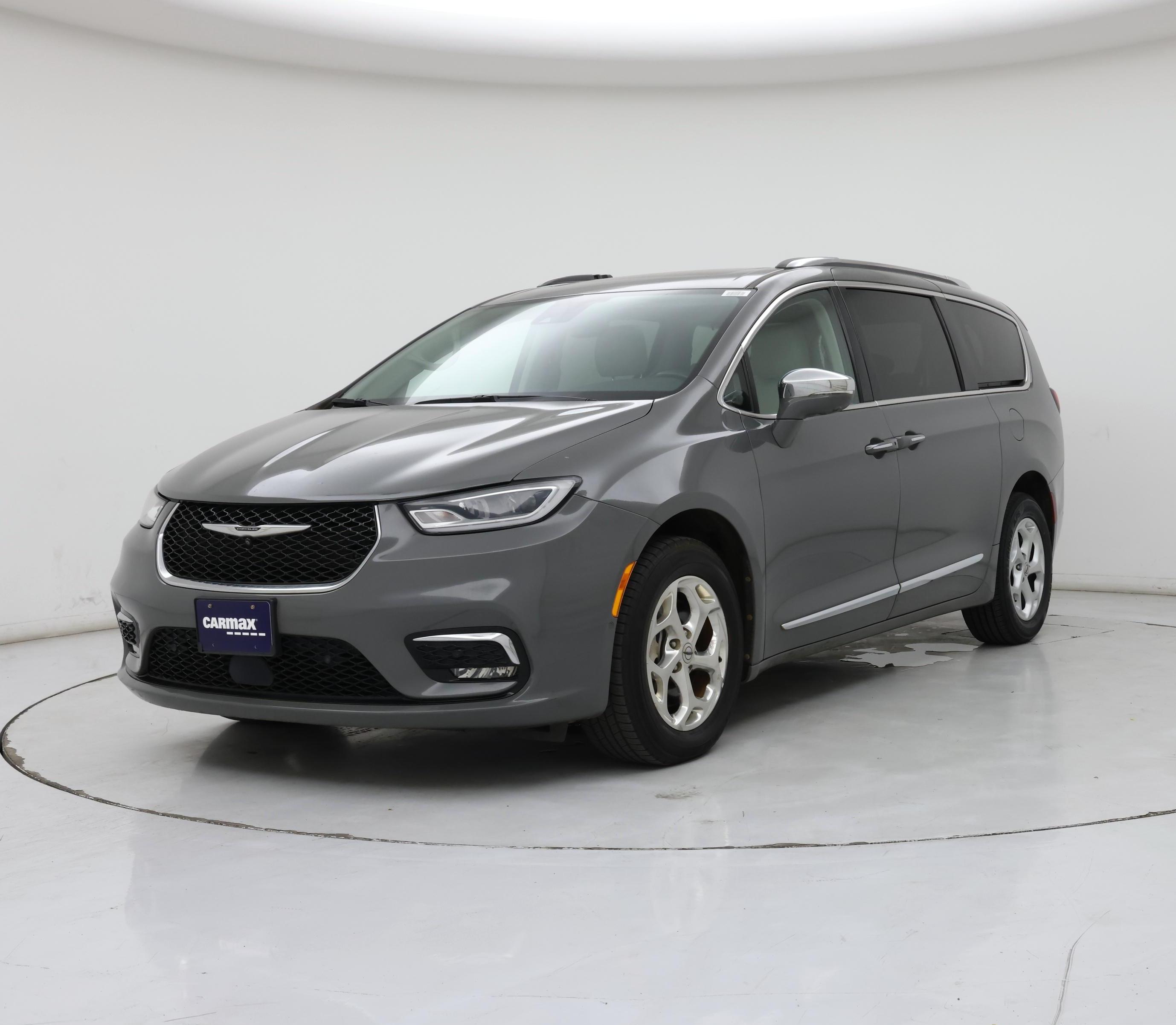 Thumbnail: 2021 Chrysler Pacifica - 4