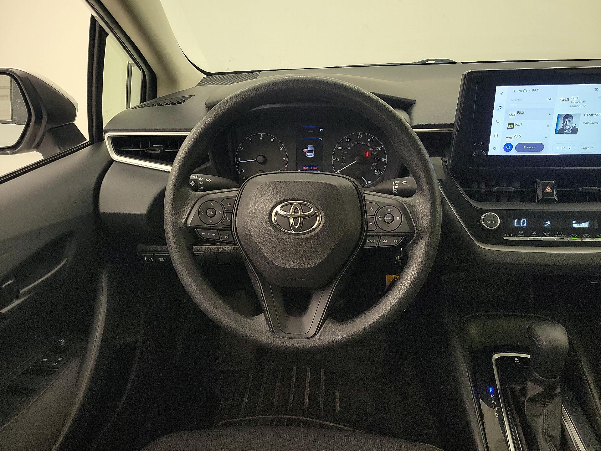 Thumbnail: 2023 Toyota Corolla - 10
