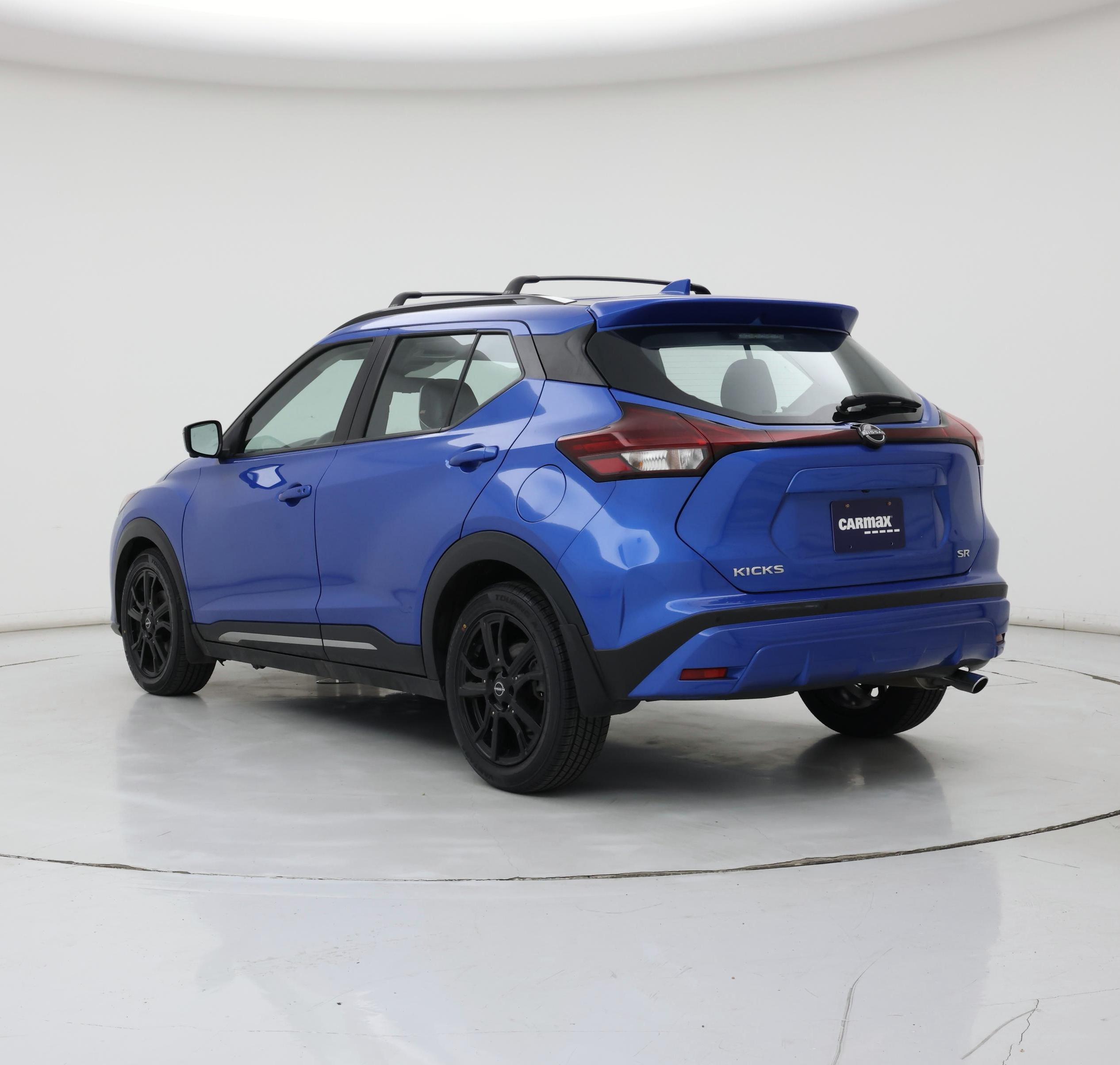 Thumbnail: 2023 Nissan Kicks - 2