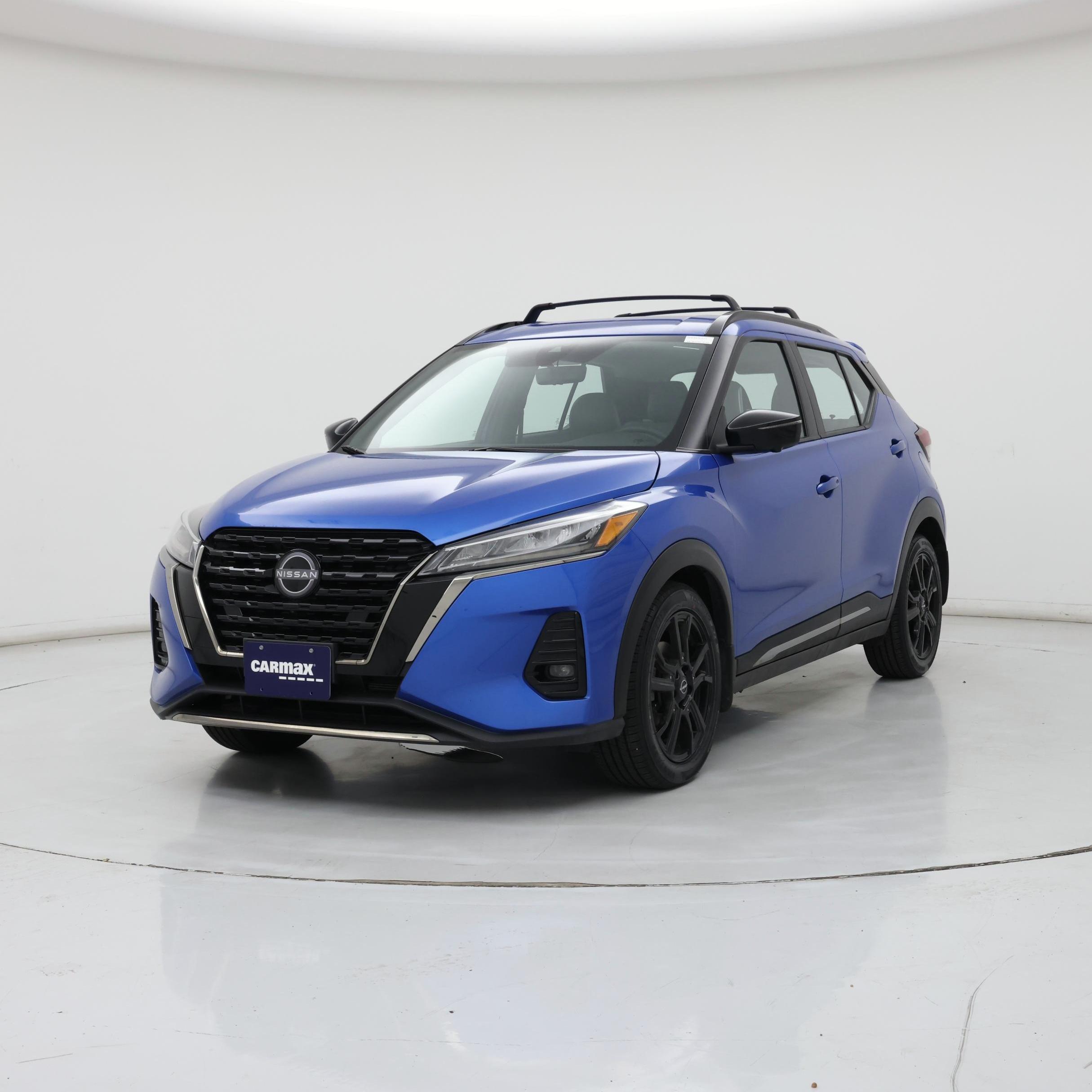 Thumbnail: 2023 Nissan Kicks - 4