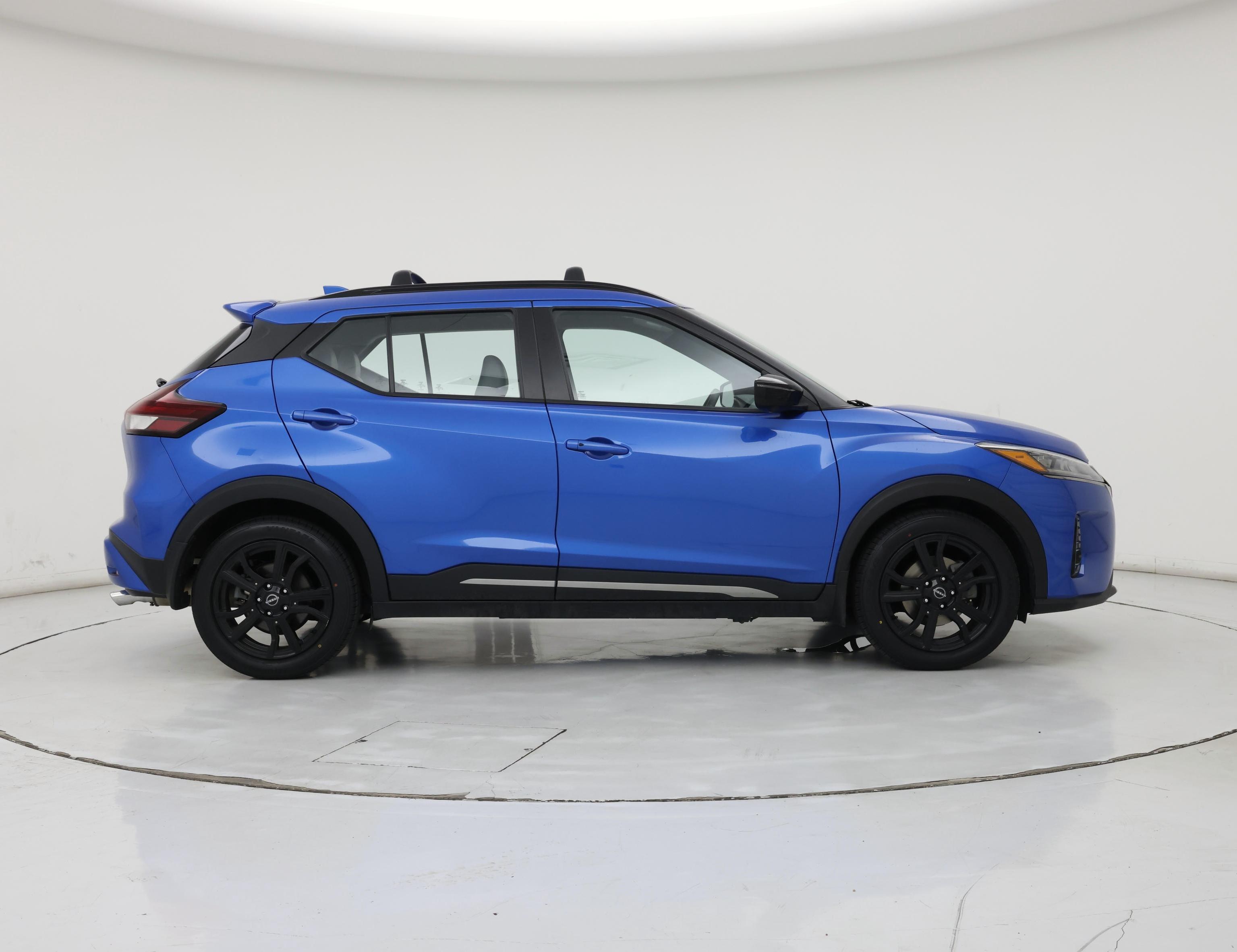 Thumbnail: 2023 Nissan Kicks - 7