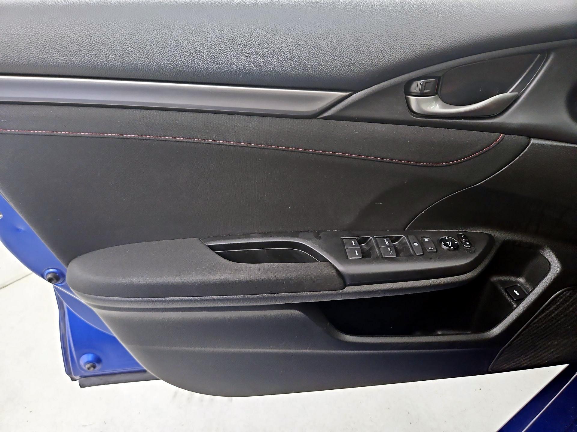Thumbnail: 2018 Honda Civic - 12