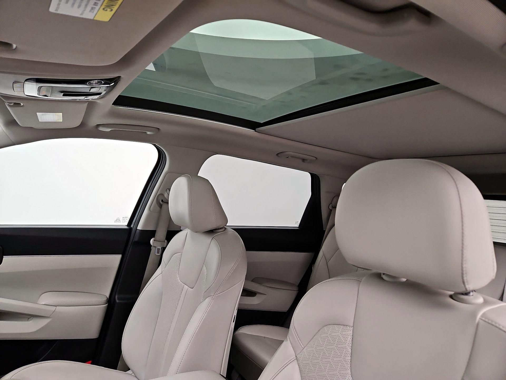 Thumbnail: 2021 Kia Sorento - 19