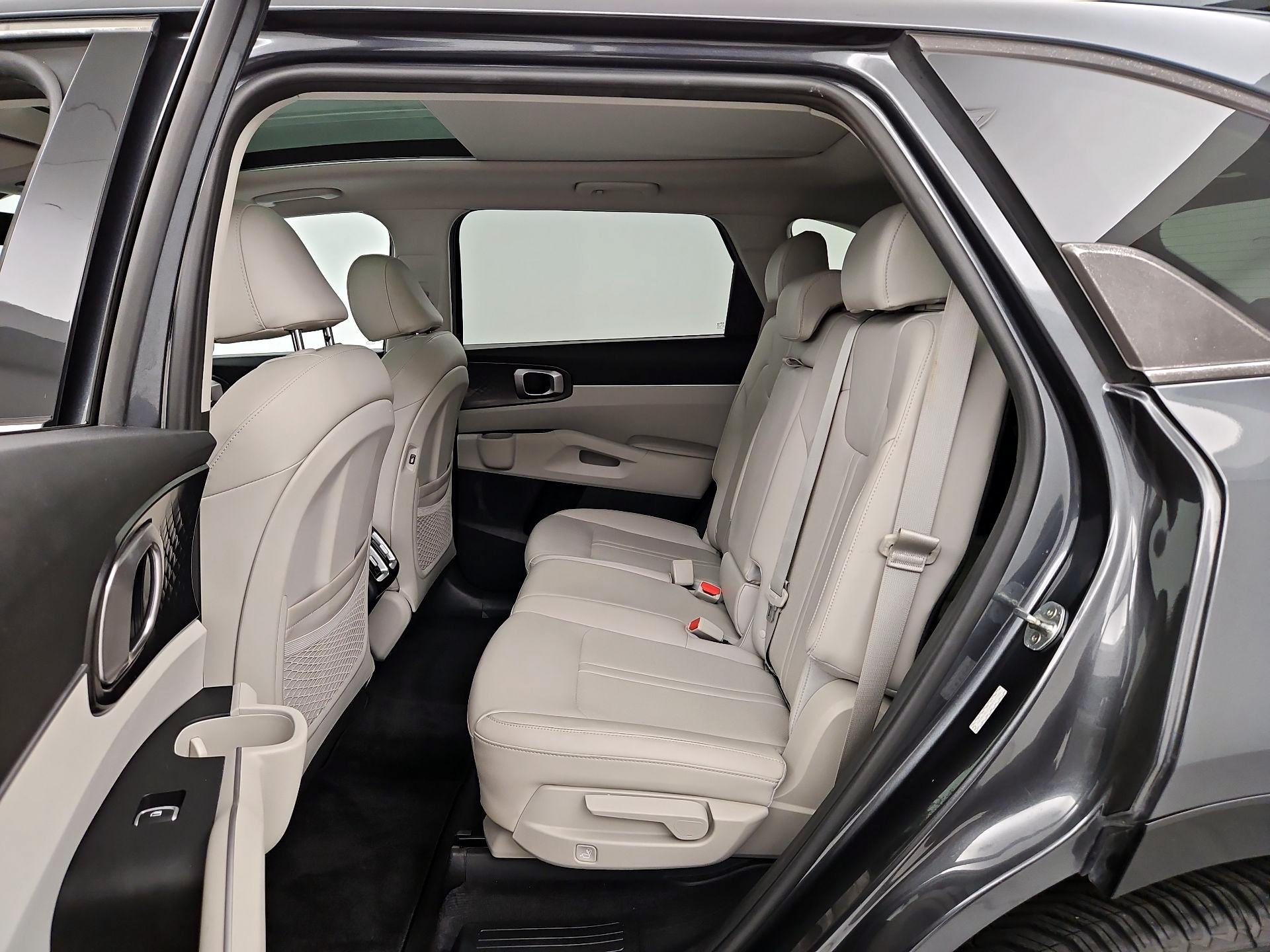 Thumbnail: 2021 Kia Sorento - 20