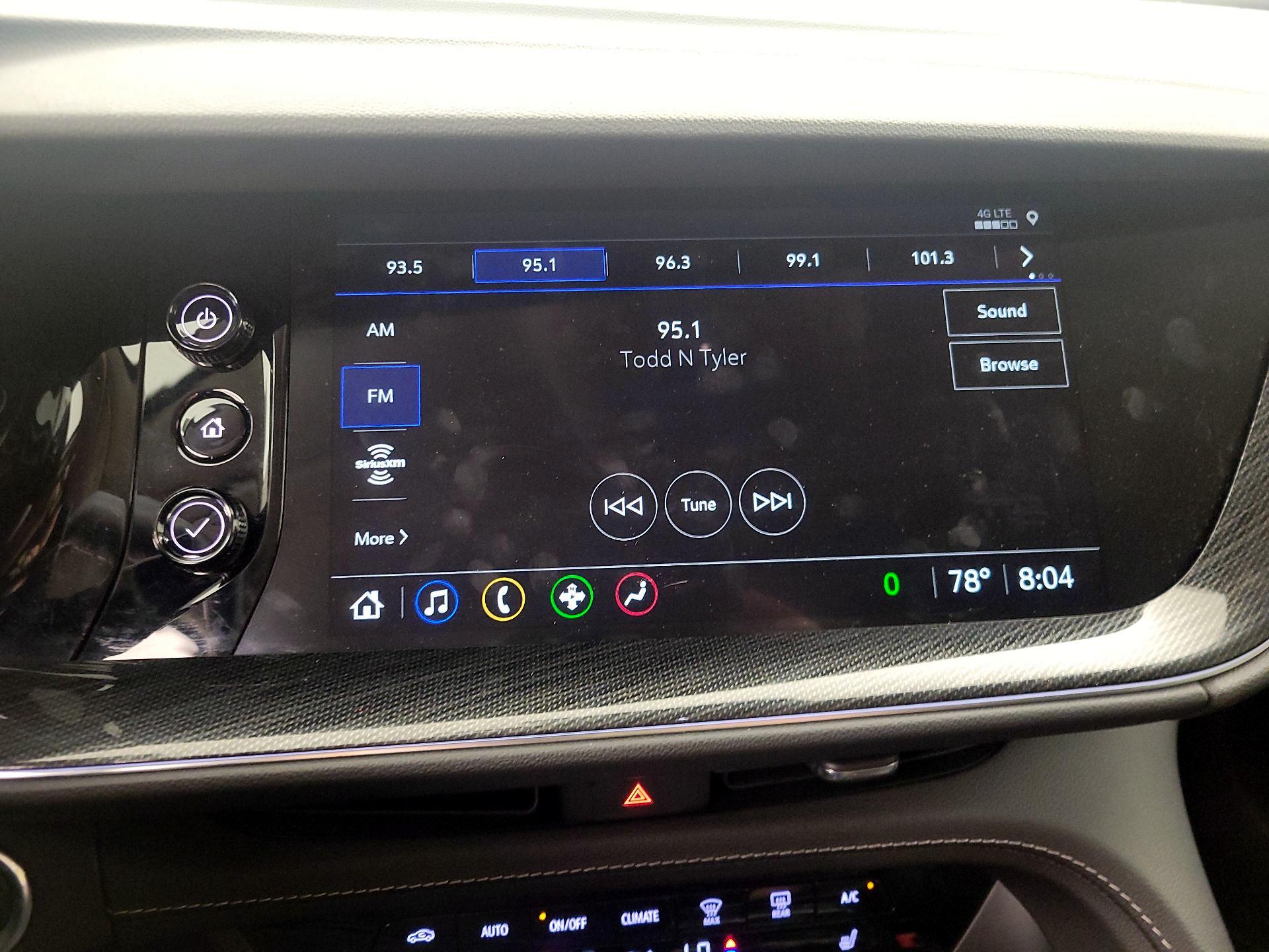 Thumbnail: 2023 Buick Envision - 15