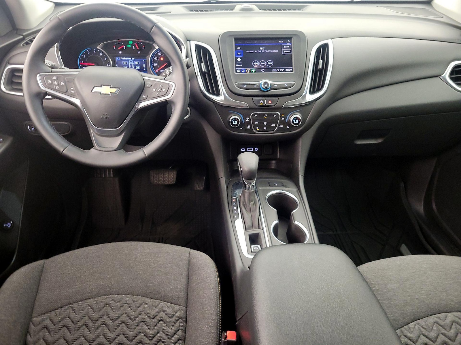 2024 Chevrolet Equinox LT - Photo 10