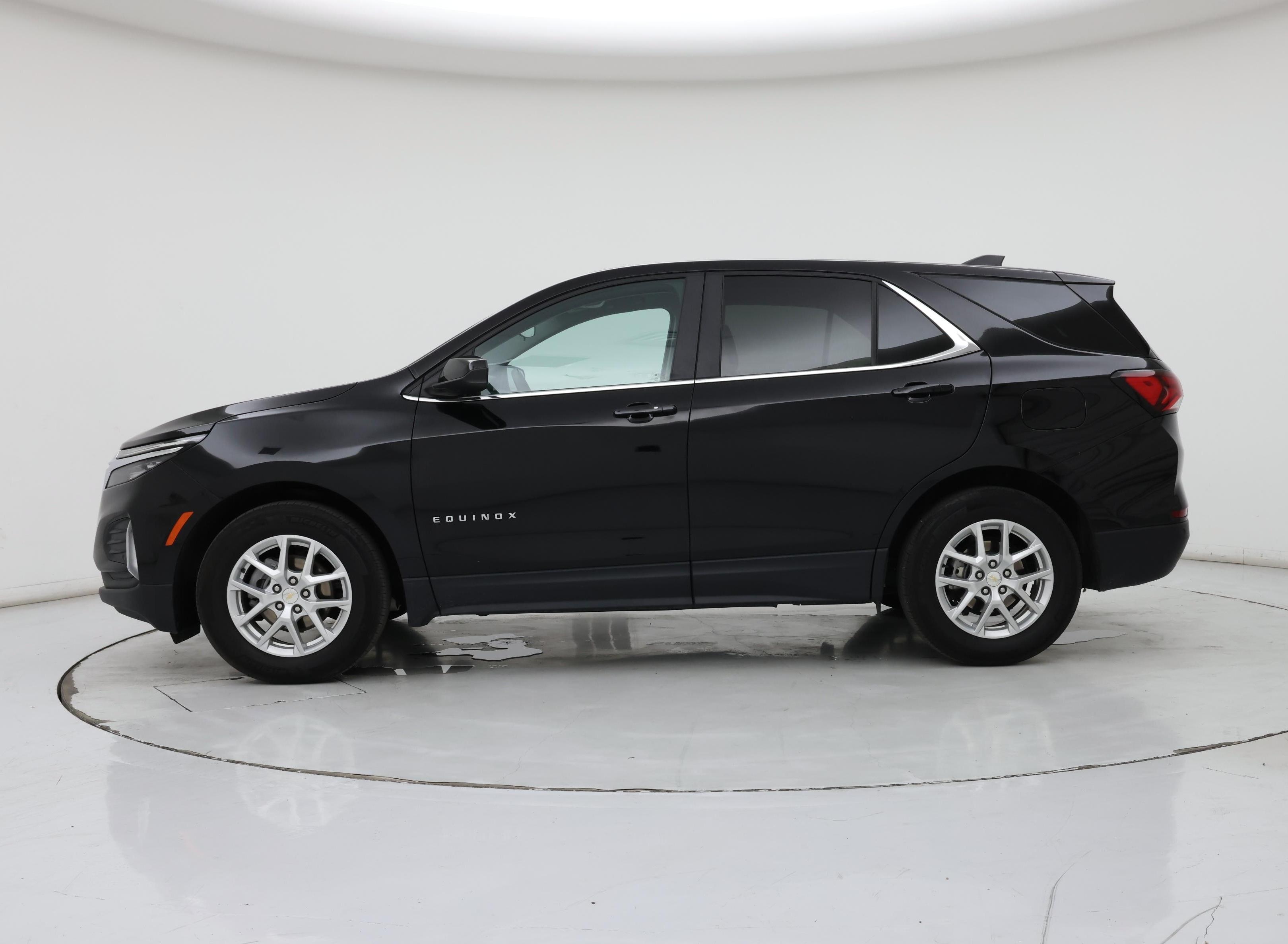 Thumbnail: 2024 Chevrolet Equinox - 3