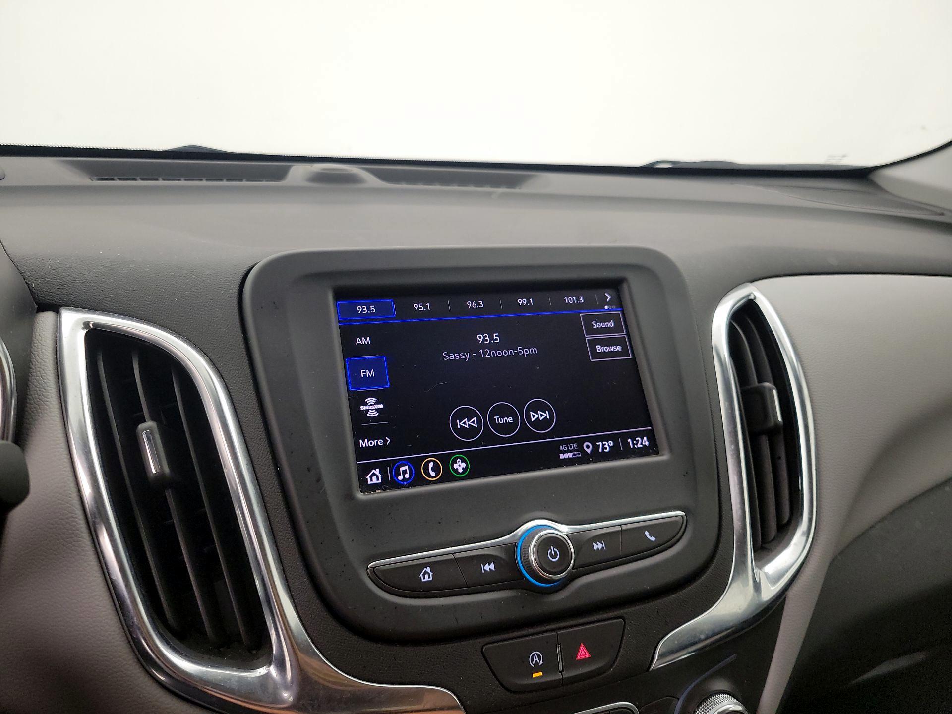 Thumbnail: 2024 Chevrolet Equinox - 15