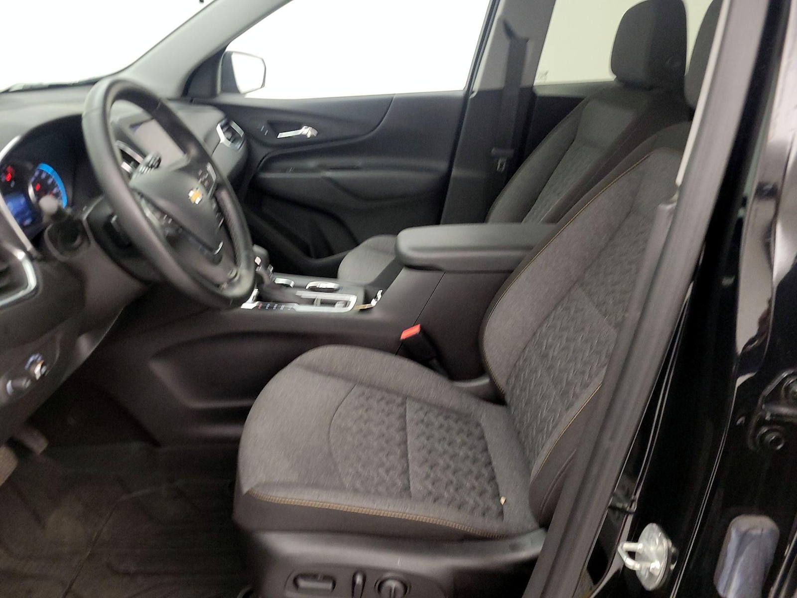 2024 Chevrolet Equinox LT - Photo 12