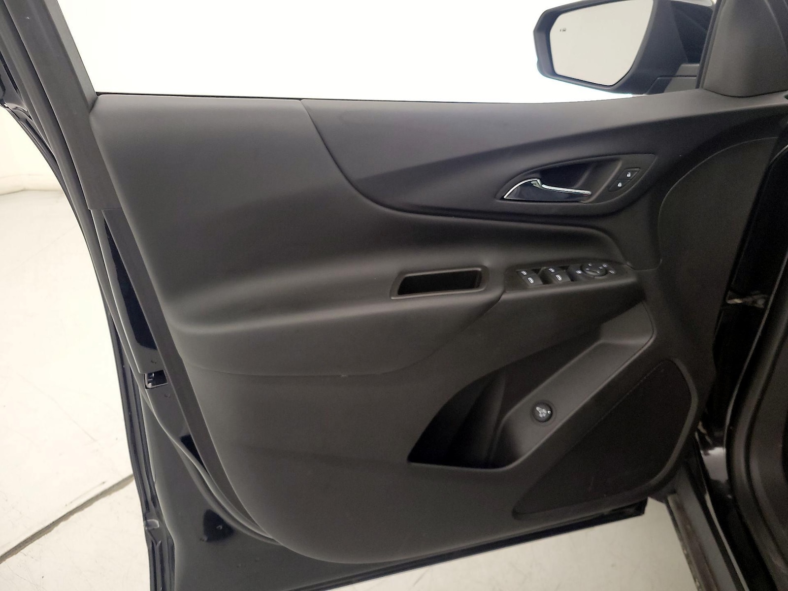 2024 Chevrolet Equinox LT - Photo 13