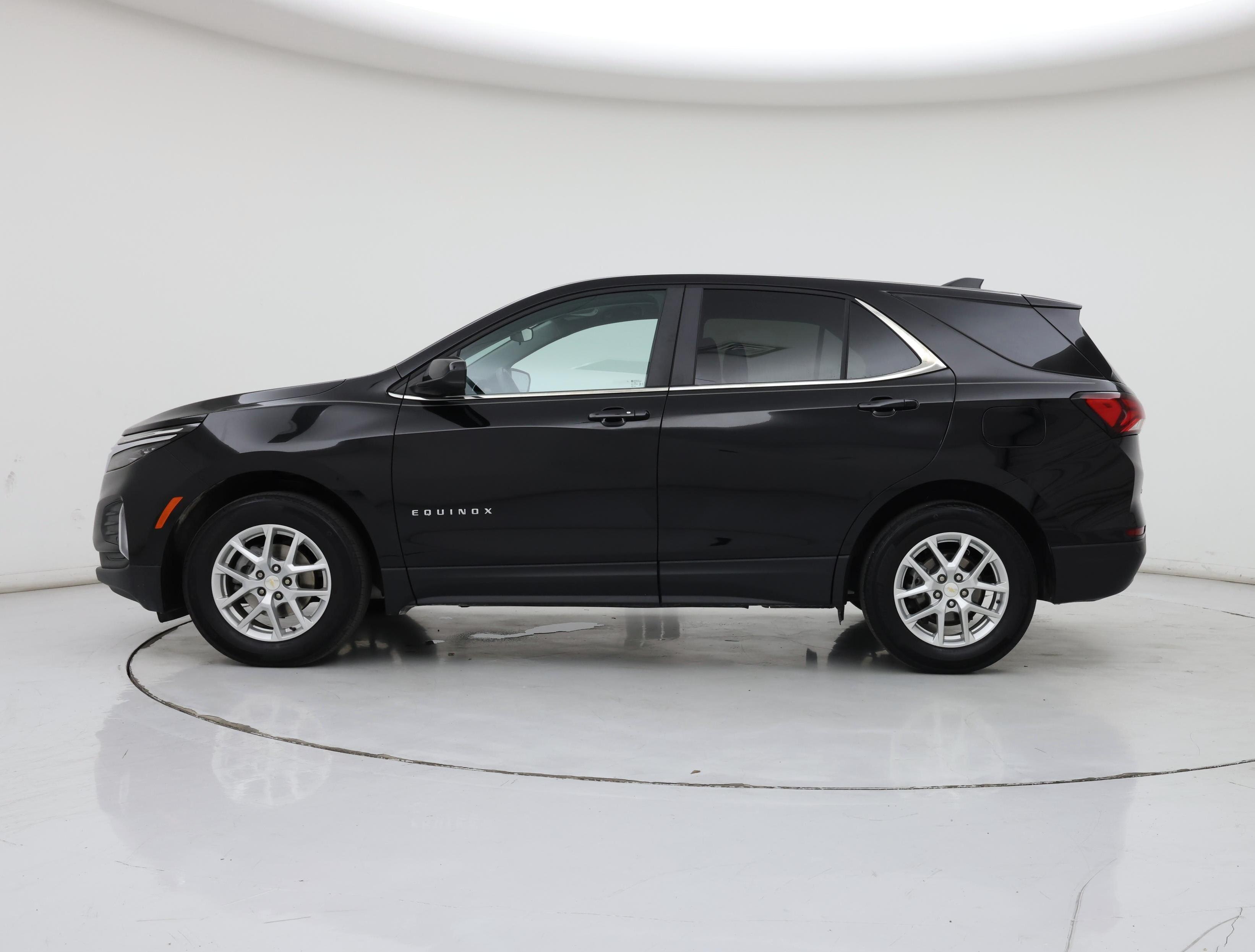 Thumbnail: 2024 Chevrolet Equinox - 3