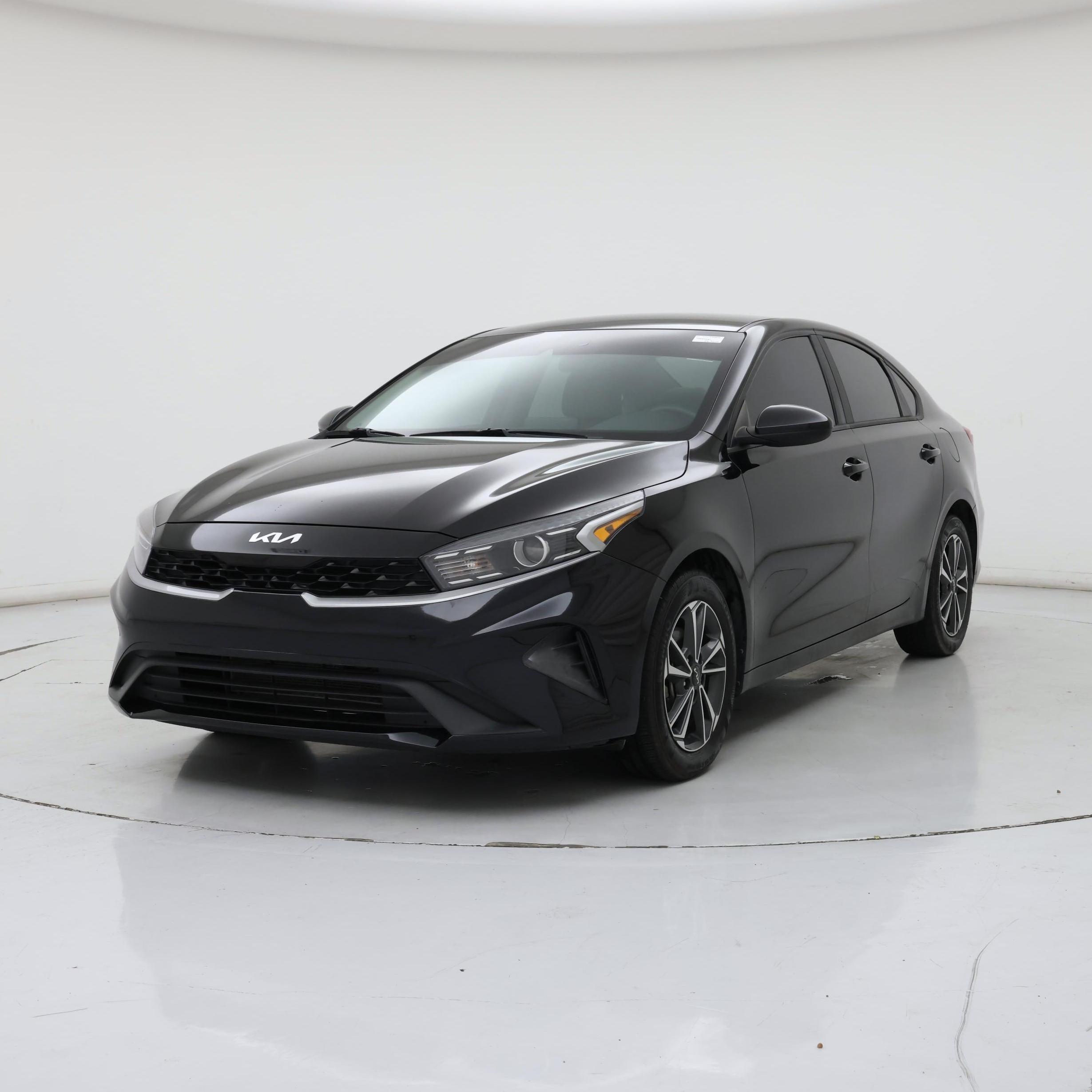 Thumbnail: 2023 Kia Forte - 4