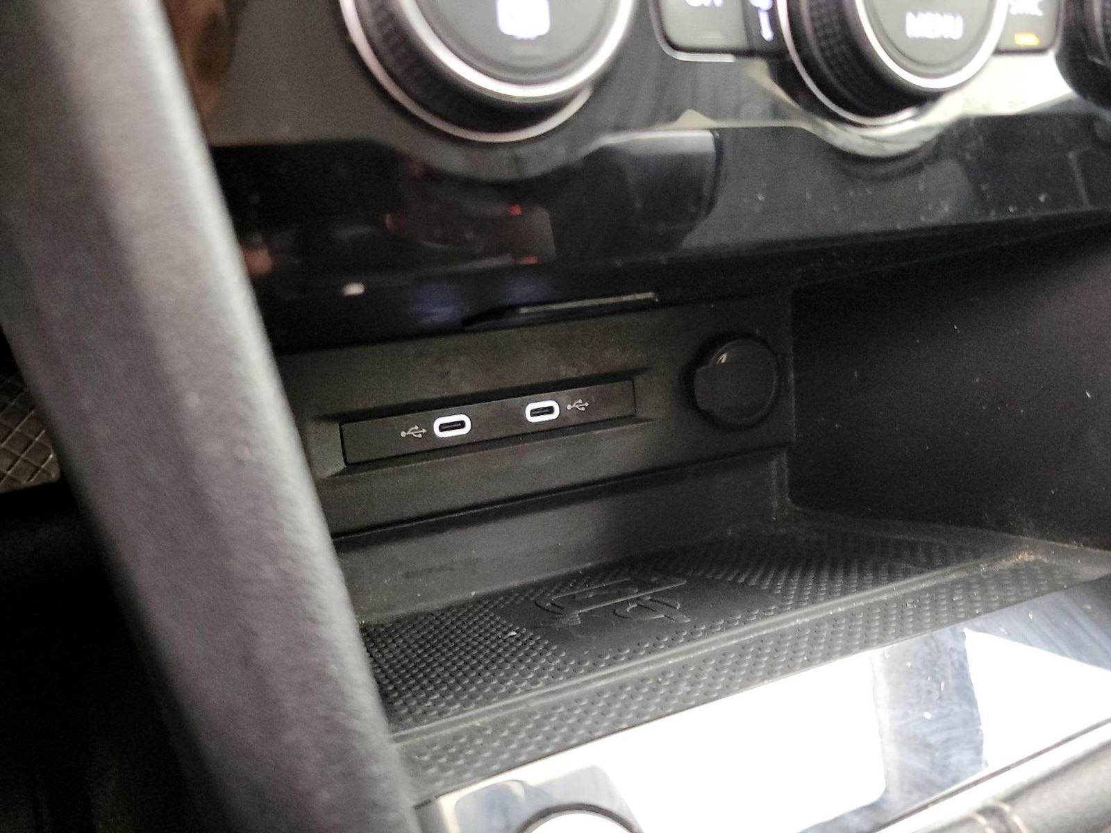 2024 Volkswagen Taos SE - Photo 19