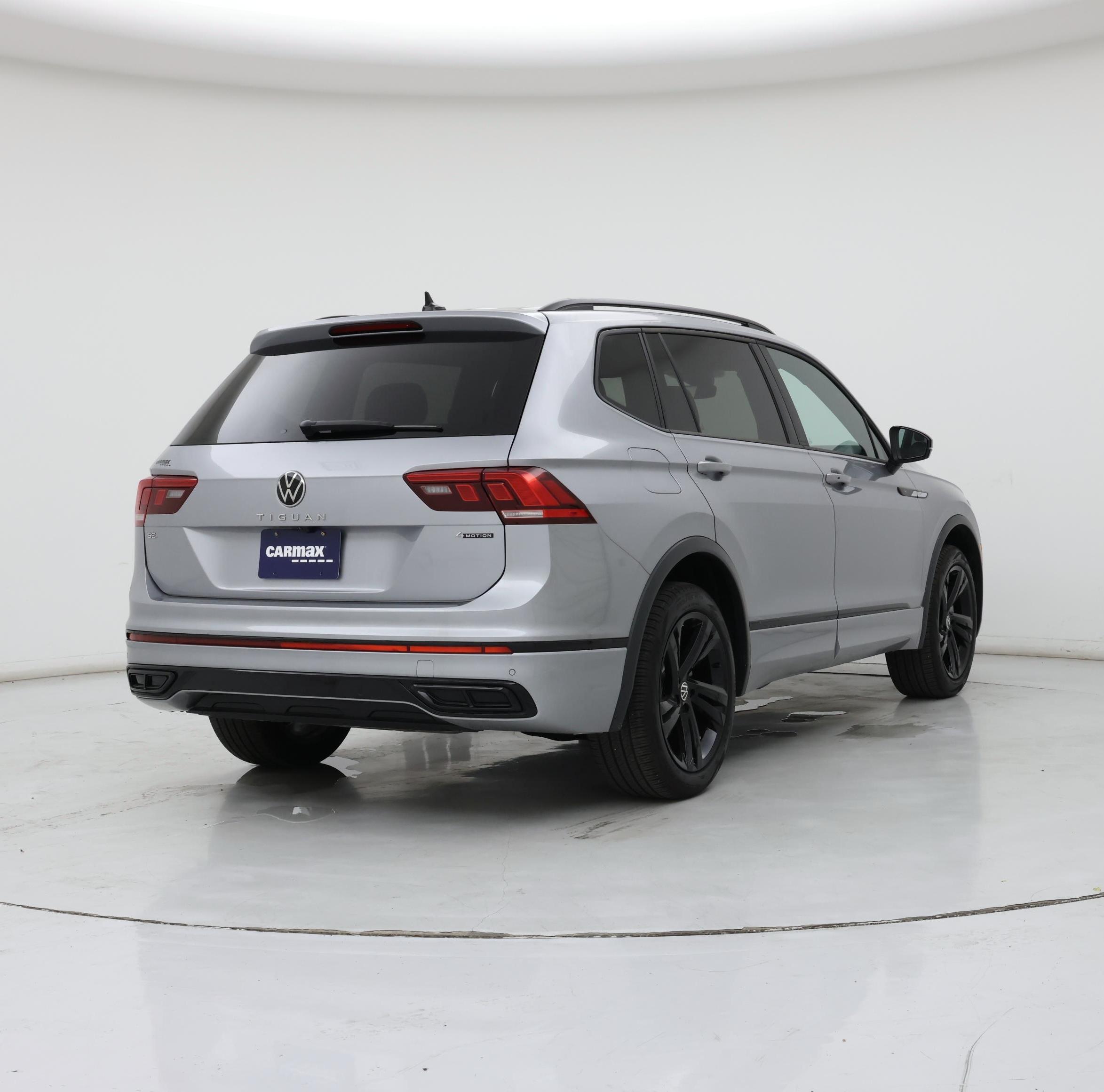 Thumbnail: 2024 Volkswagen Tiguan - 8