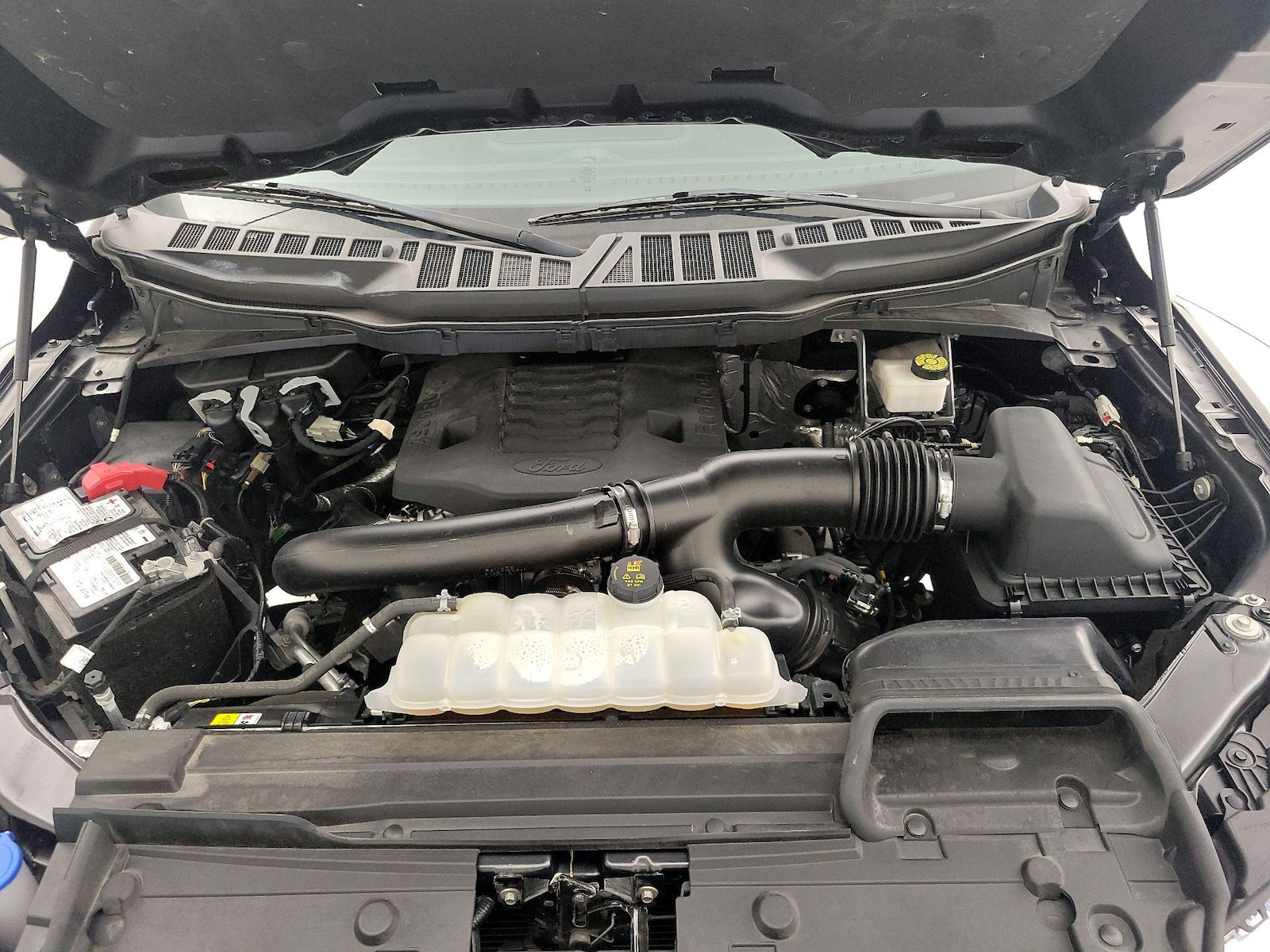 2023 Ford F-150 XLT - Photo 23
