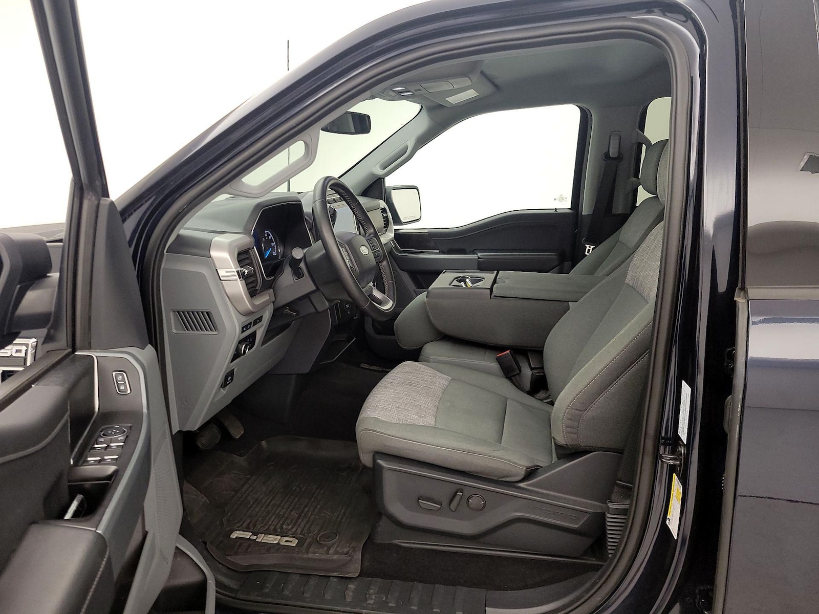 2023 Ford F-150 XLT - Photo 12