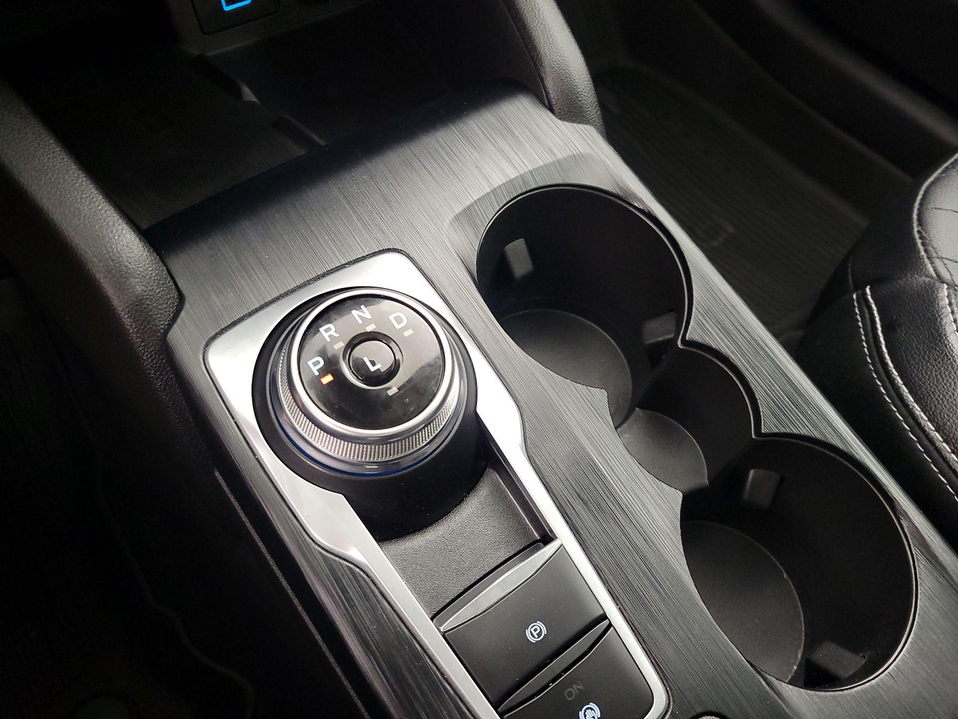 Thumbnail: 2023 Ford Escape - 18