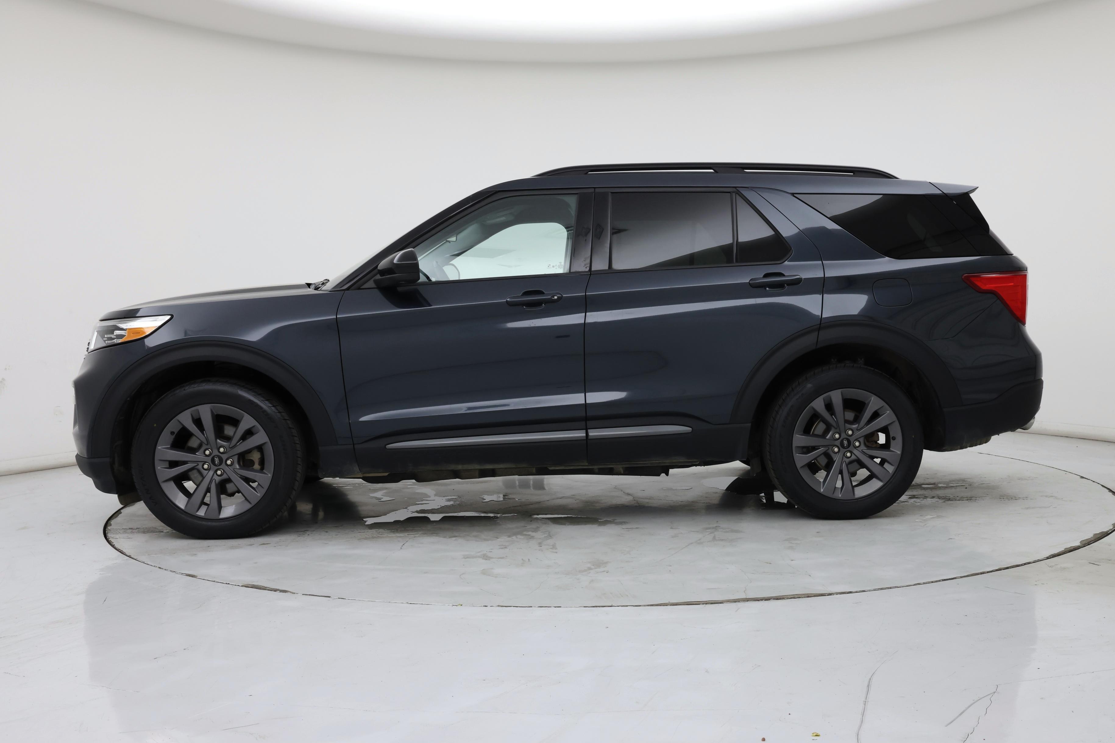 Thumbnail: 2023 Ford Explorer - 3