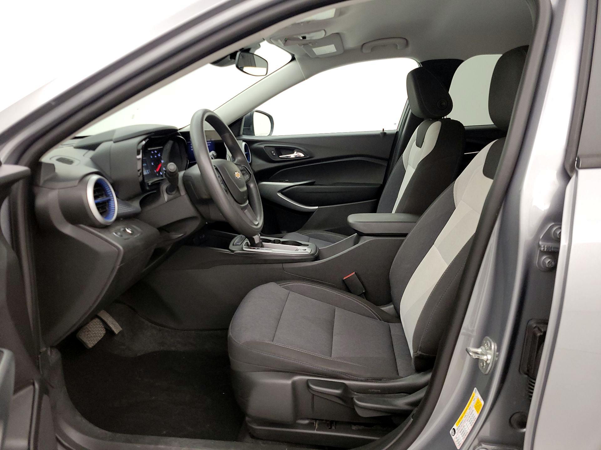 Thumbnail: 2024 Chevrolet Trax - 11