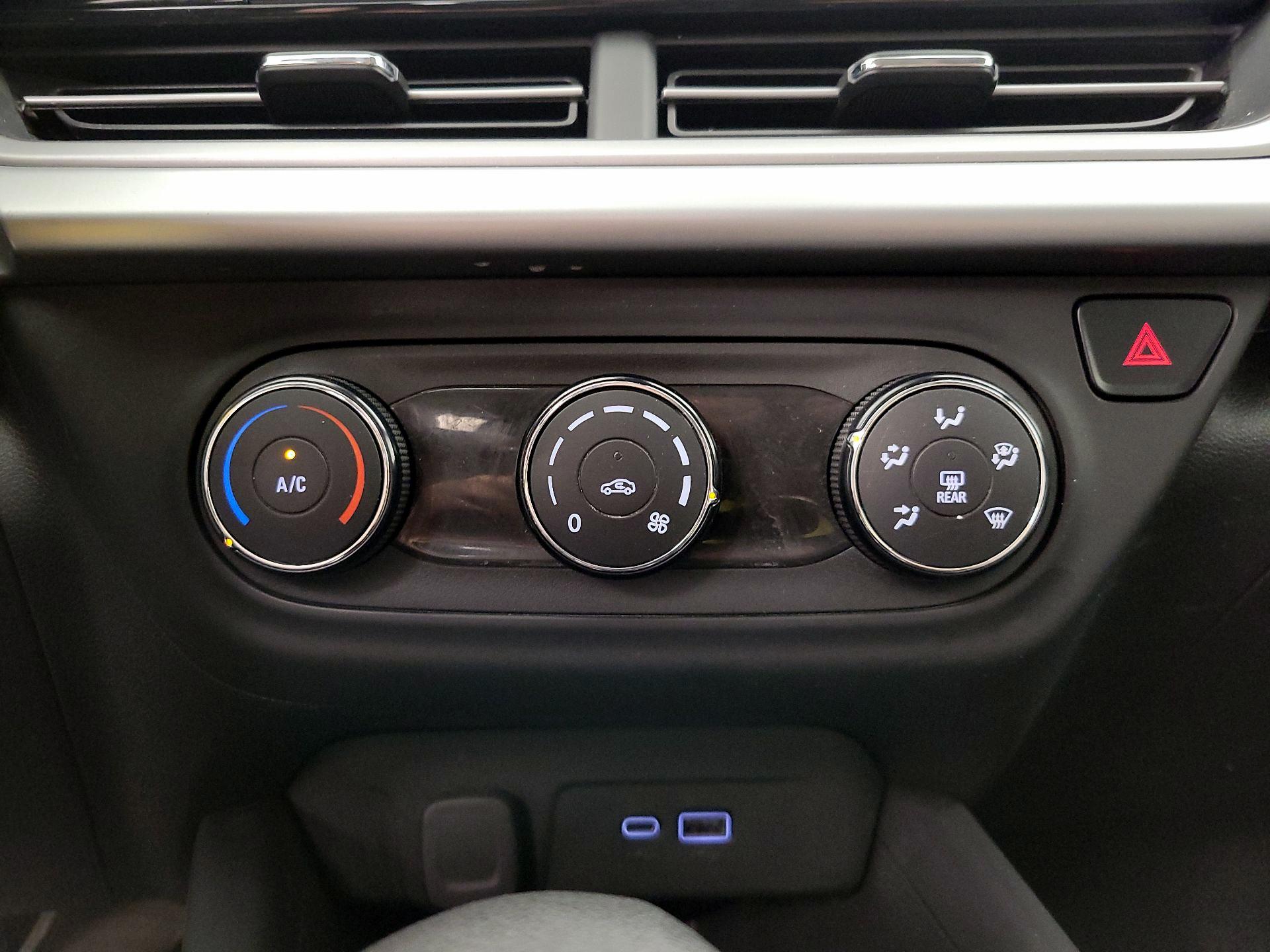Thumbnail: 2024 Chevrolet Trax - 16