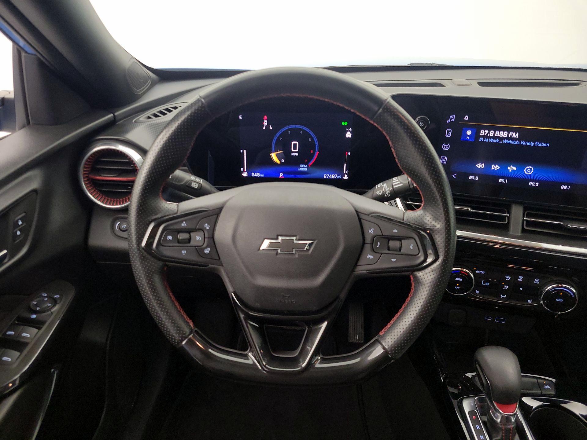 Thumbnail: 2024 Chevrolet Trax - 10