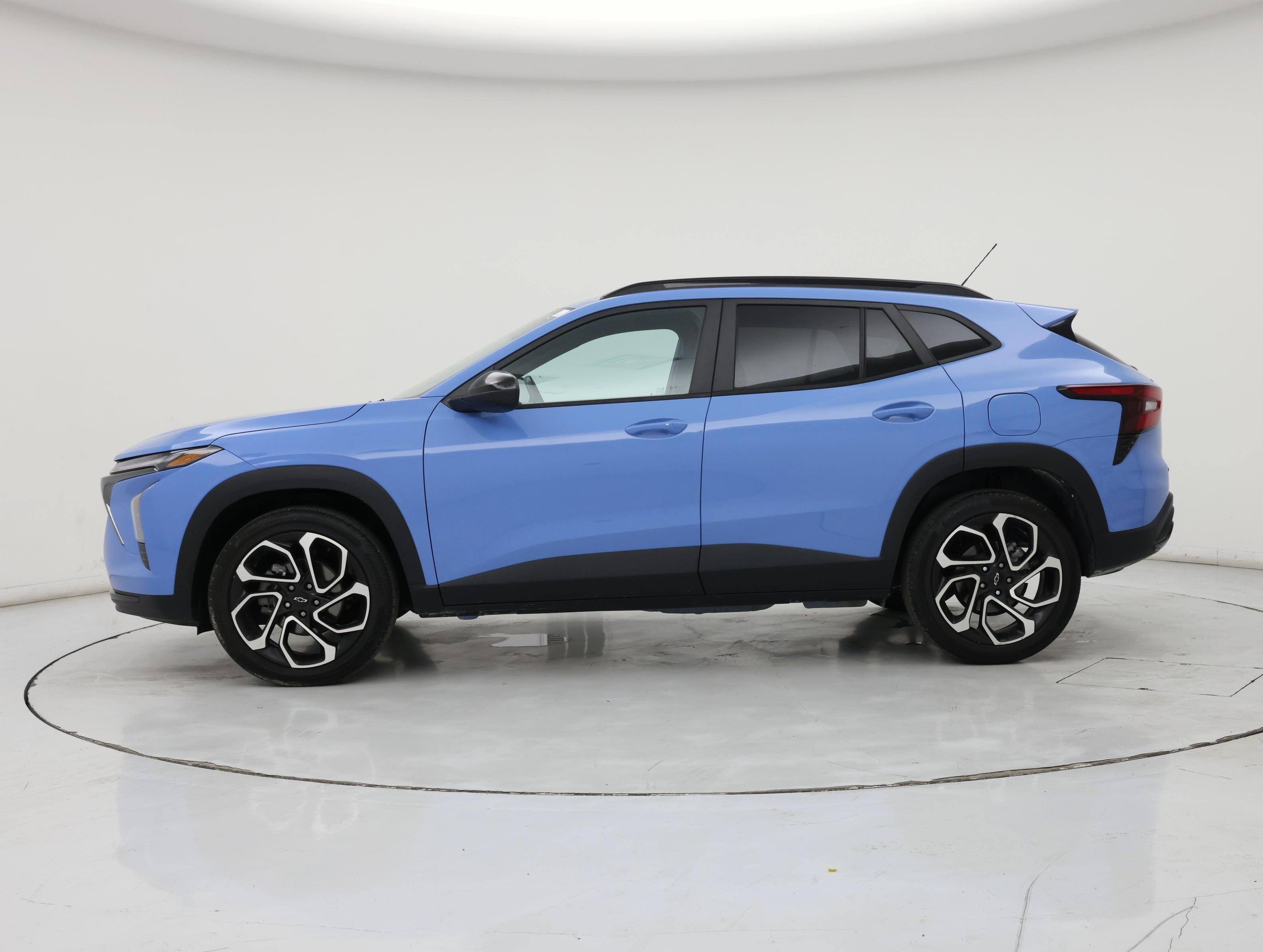 Thumbnail: 2024 Chevrolet Trax - 3