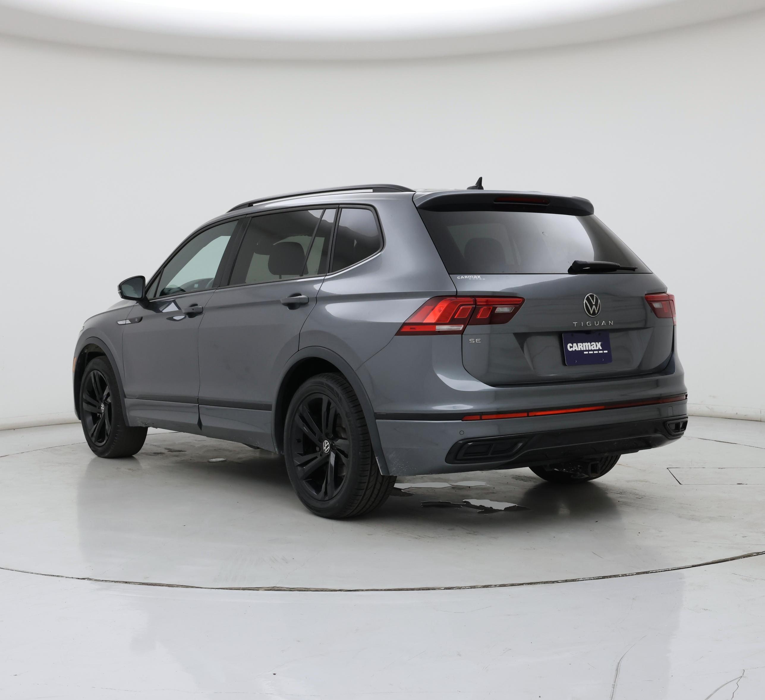 Thumbnail: 2023 Volkswagen Tiguan - 2