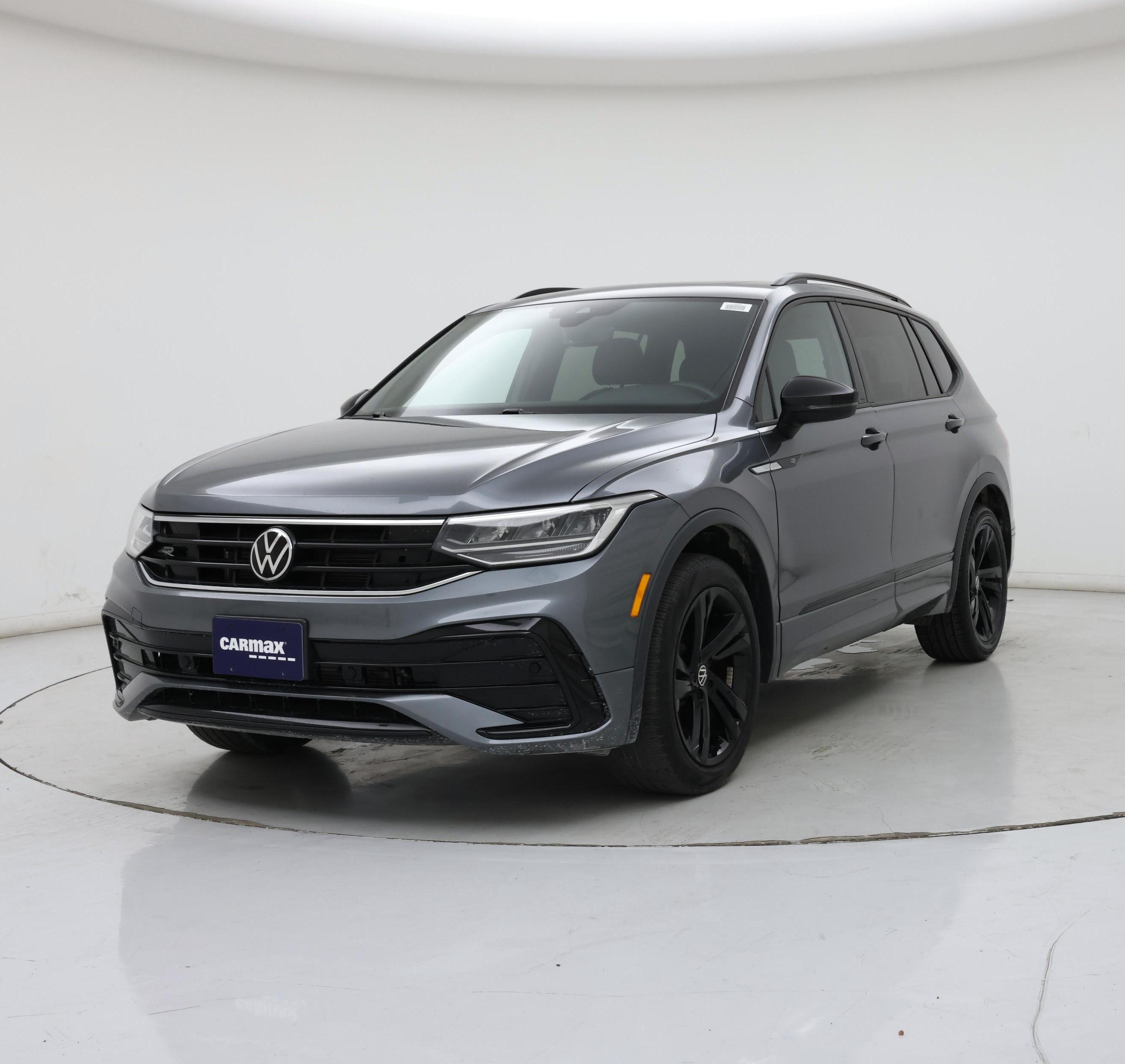 Thumbnail: 2023 Volkswagen Tiguan - 4